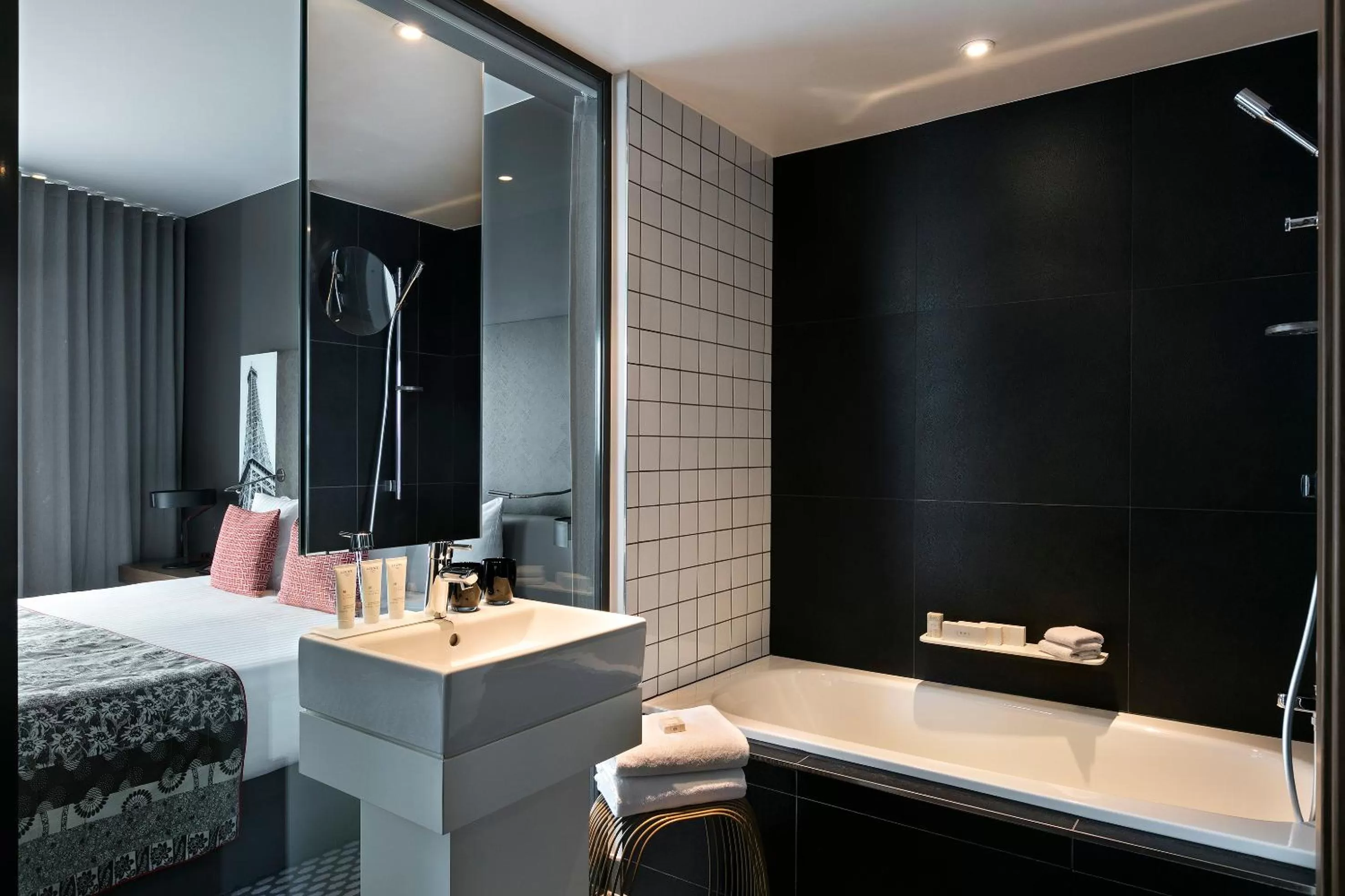 Bathroom, Bed in Melia Paris La Defense