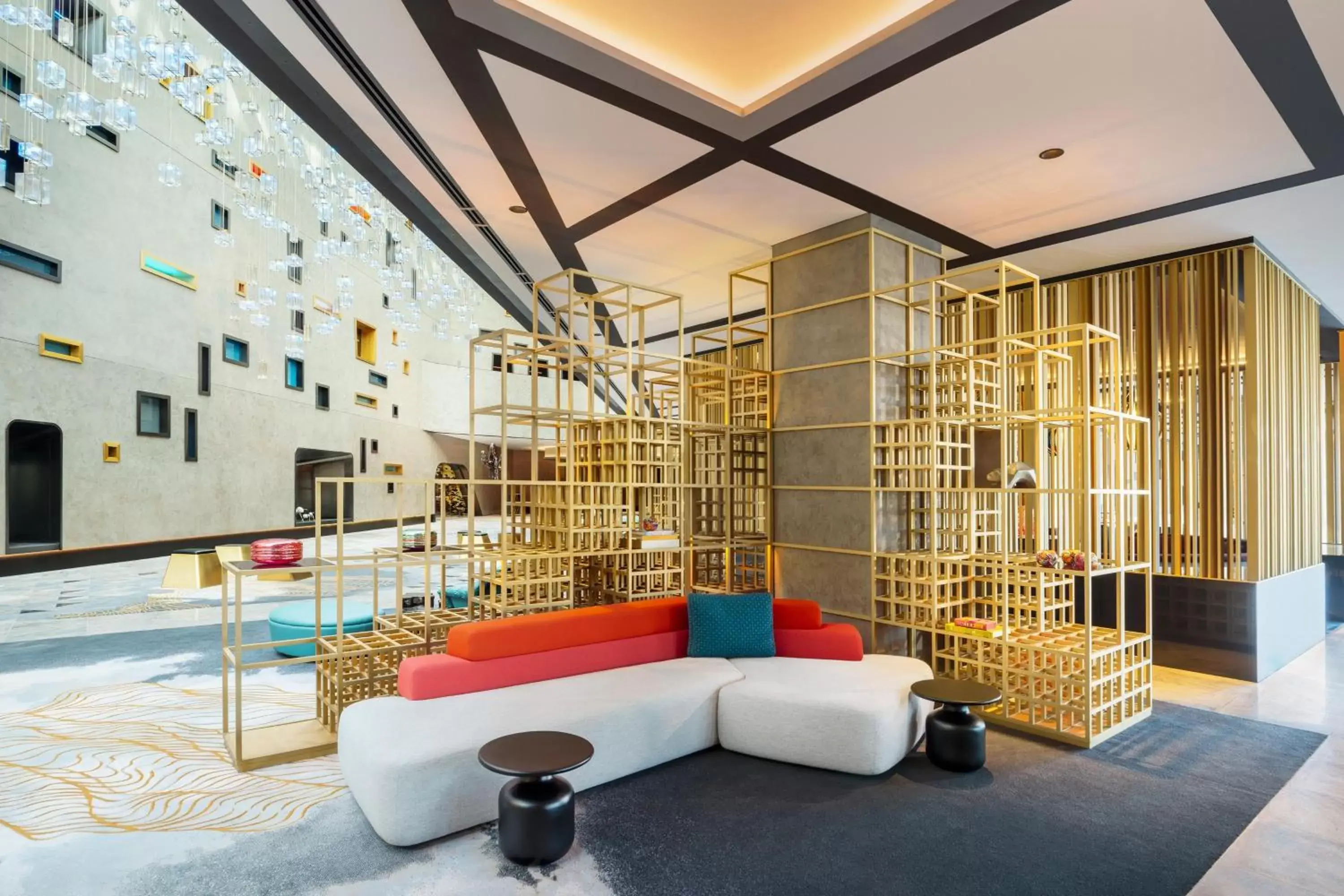 Property building, Lobby/Reception in W Dubai - The Palm