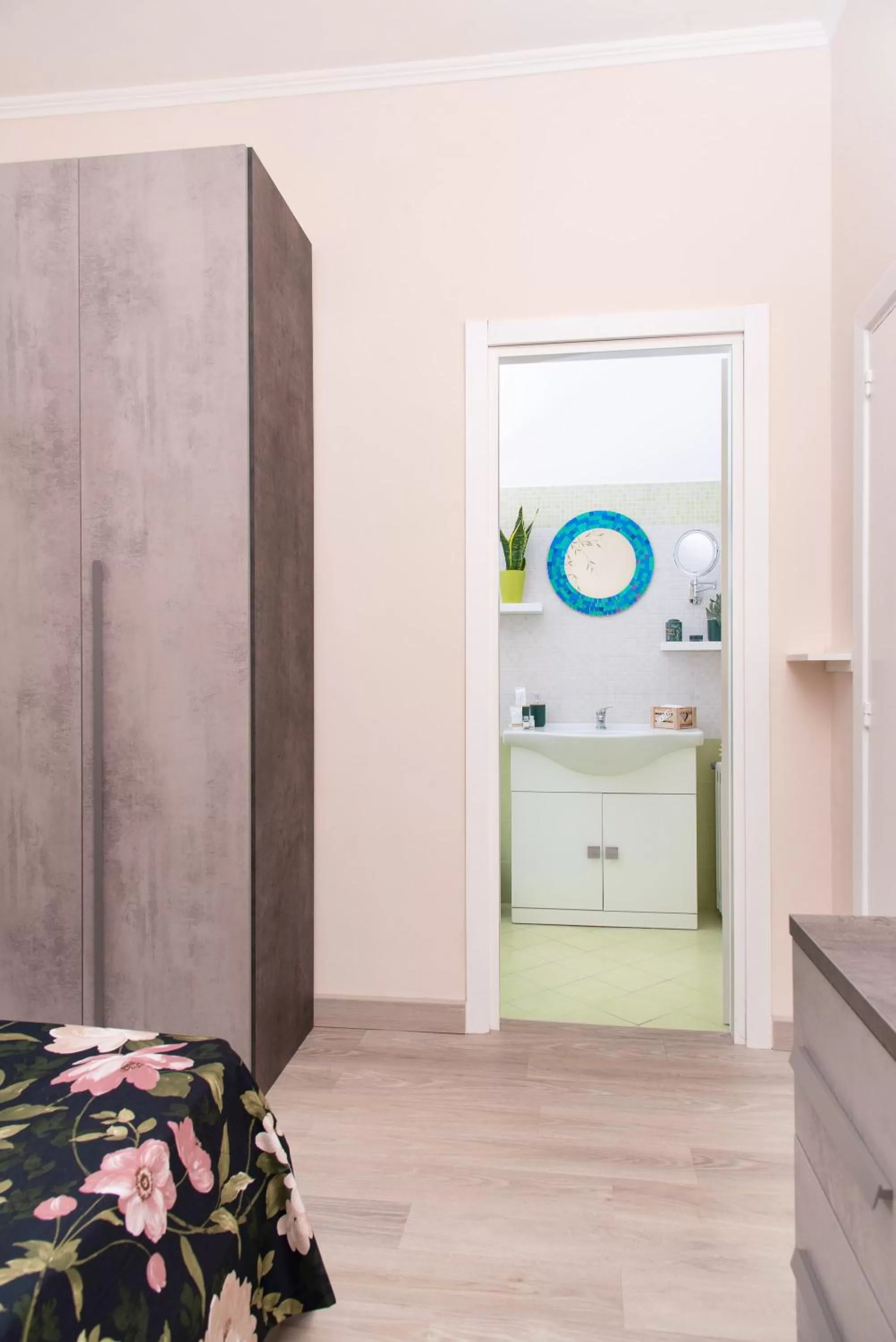 Photo of the whole room in B&B Stanza Tasso