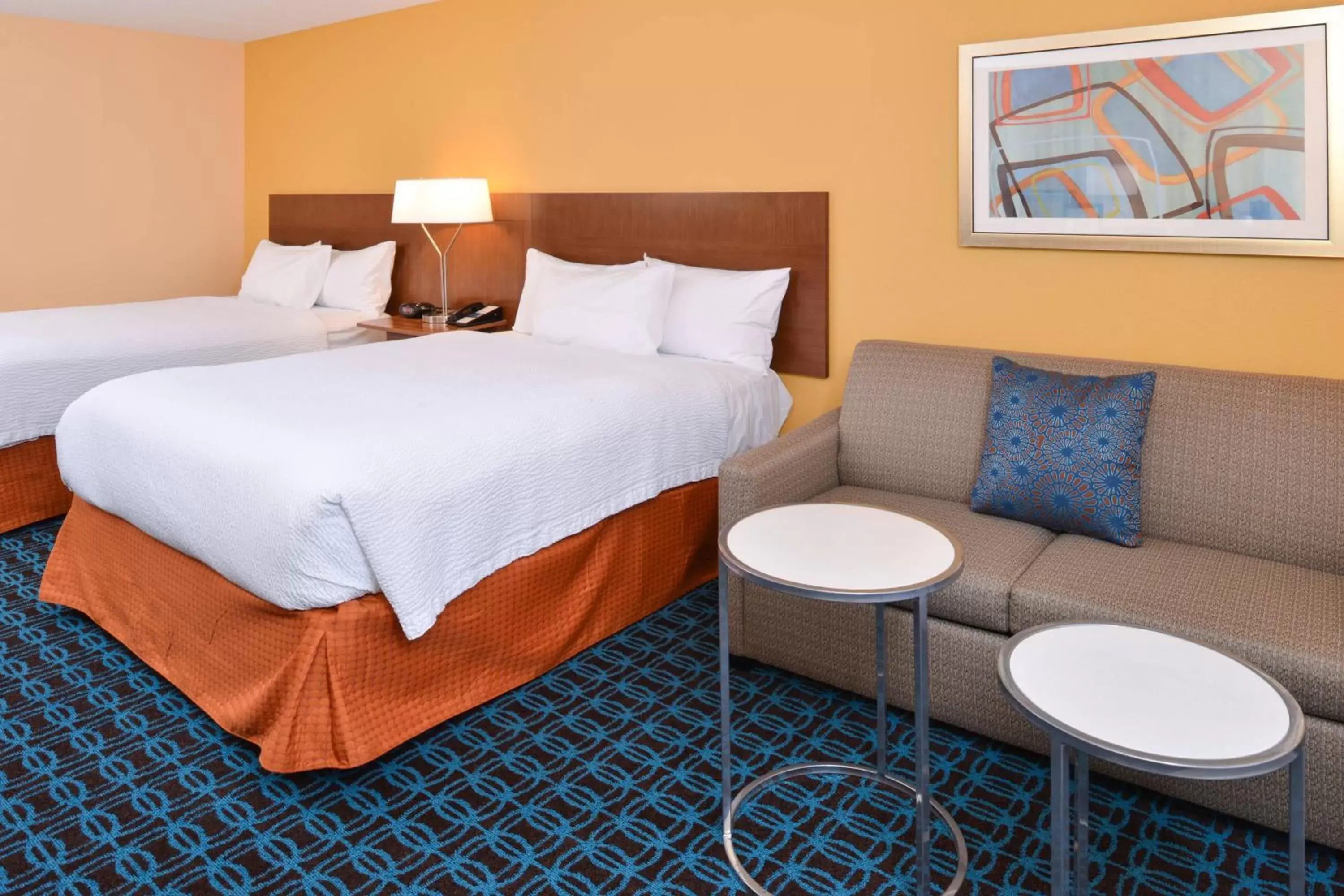 Photo of the whole room, Bed in Fairfield Inn Orlando Airport
