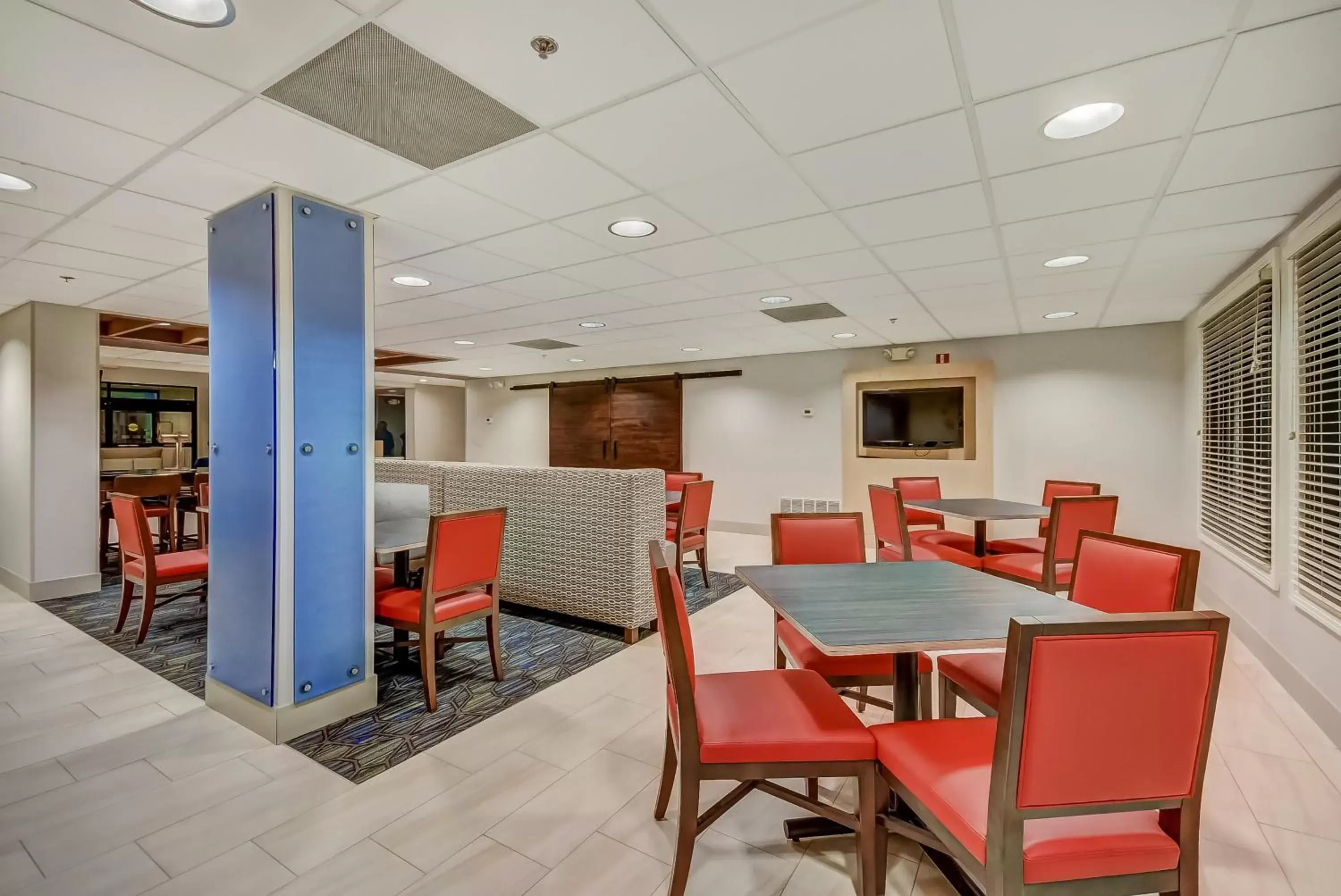 Restaurant/Places to Eat in Holiday Inn Express & Suites Greenville Airport, an IHG Hotel