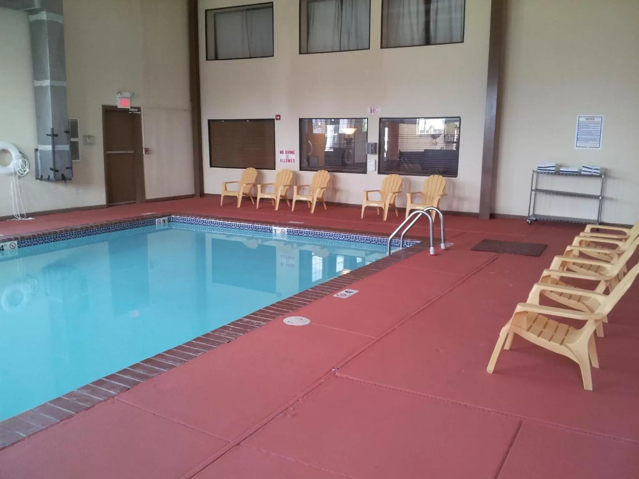 Swimming Pool in Super 8 by Wyndham Oklahoma City