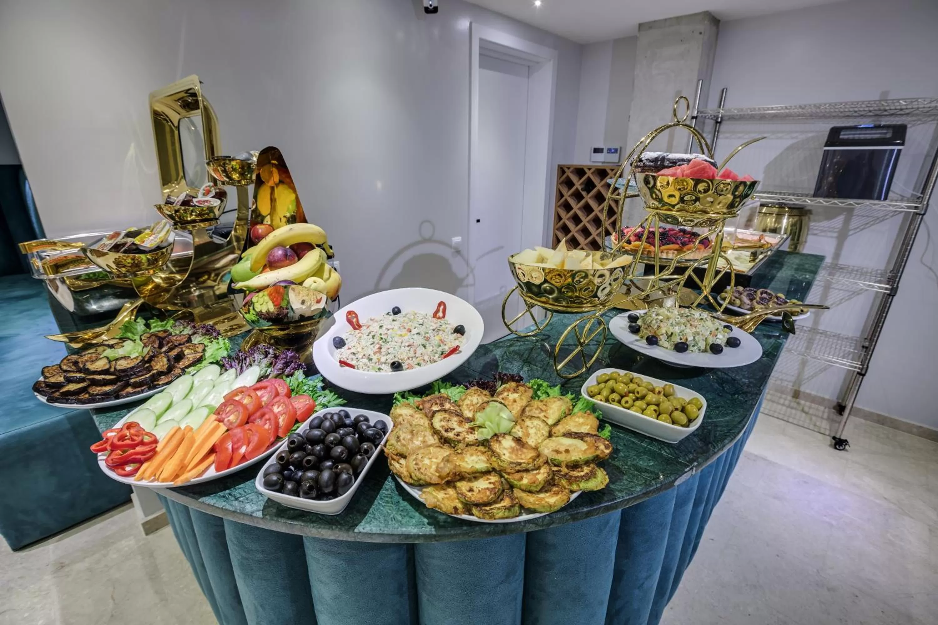 Breakfast in Mit Hotel Tbilisi