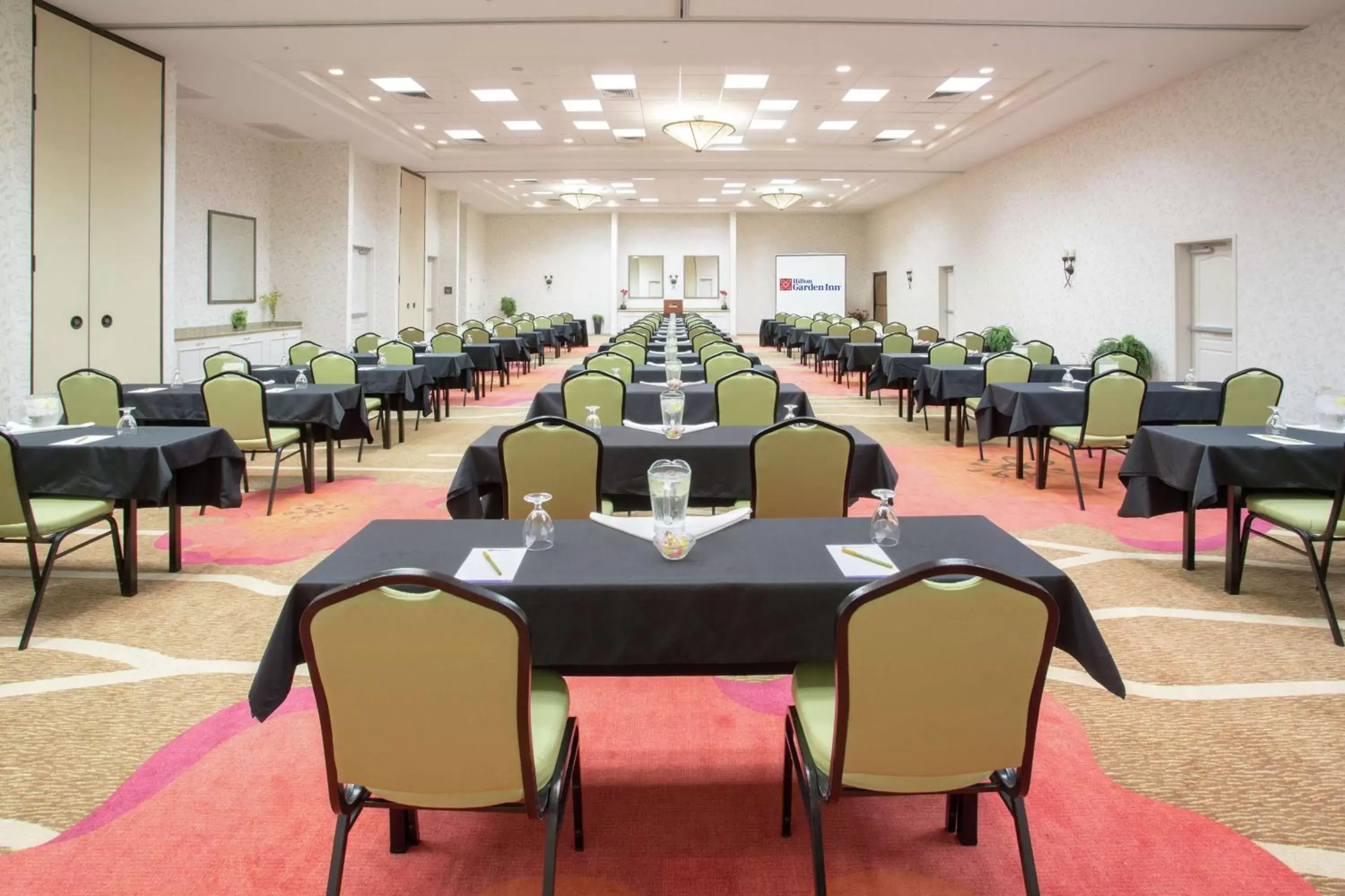 Meeting/conference room in Hilton Garden Inn Phoenix/Avondale