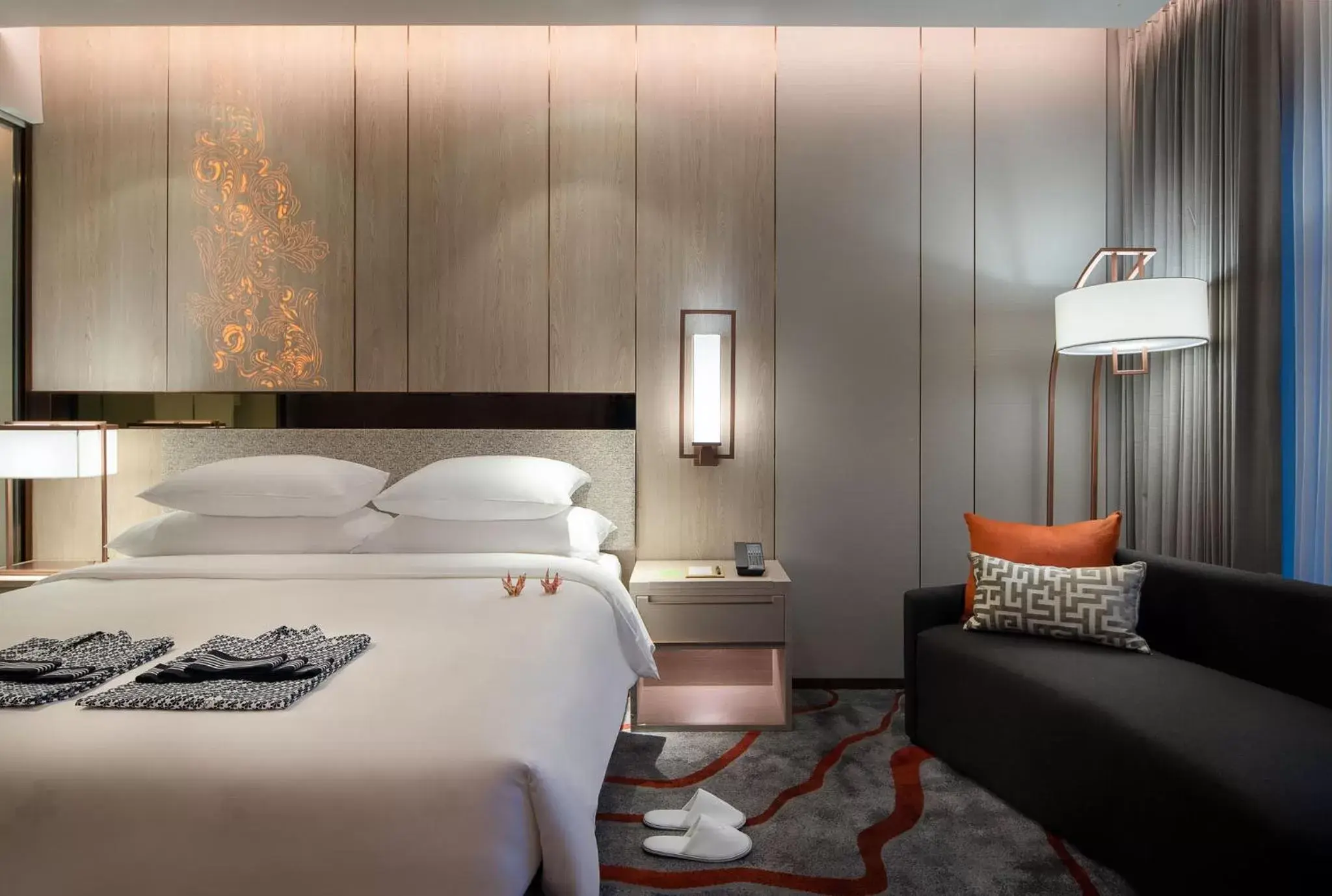 Seating area, Bed in Hotel Nikko Bangkok - SHA Extra Plus Certified