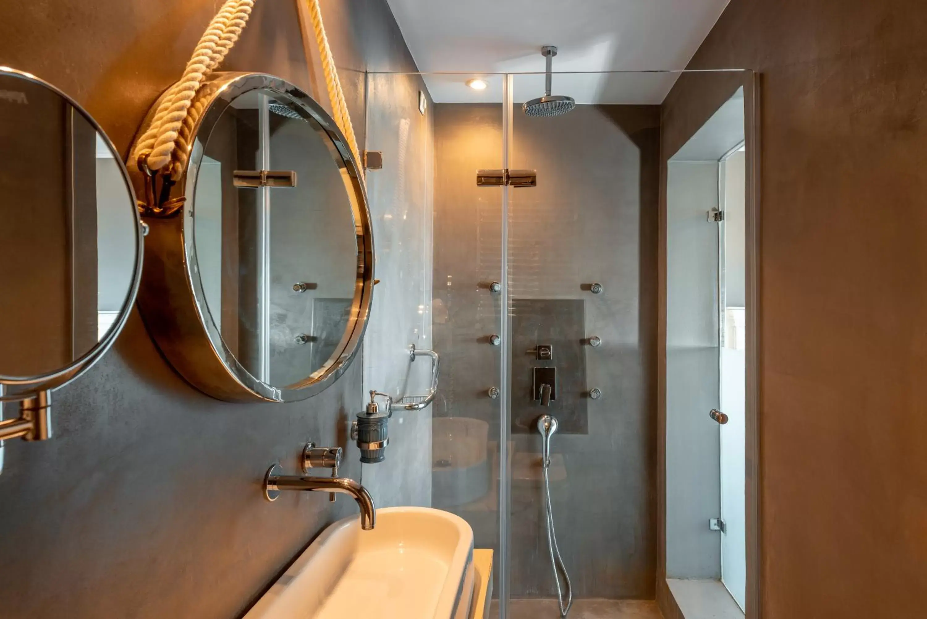Bathroom in Golden Star City Resort
