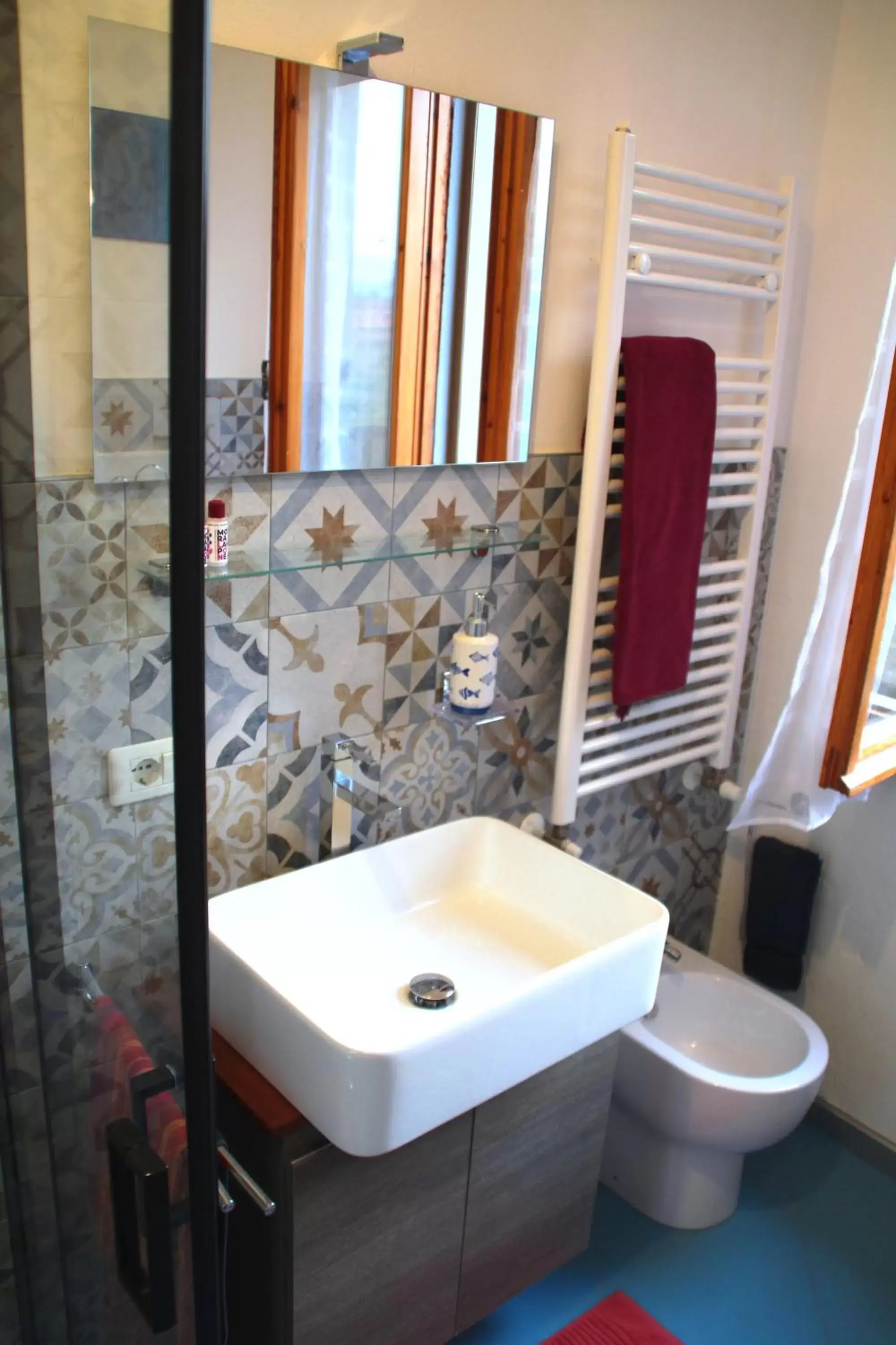 Shower, Bathroom in B&B Des Artistes