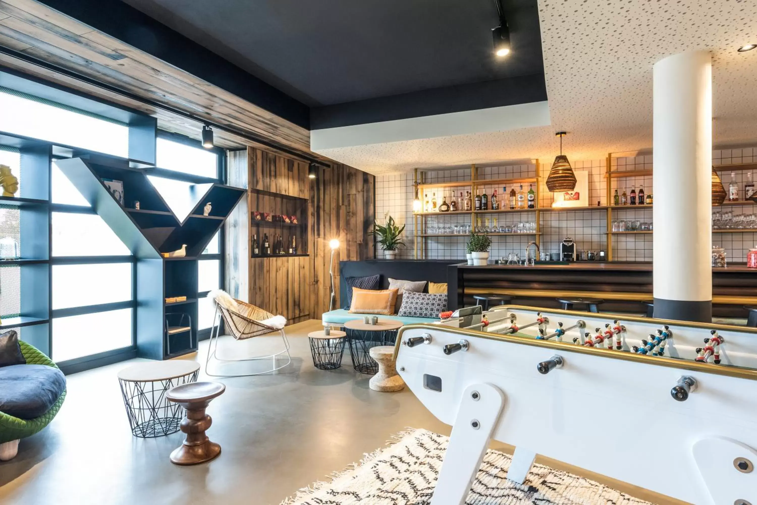 Lounge or bar in ibis Styles Lyon Meyzieu Arena Stadium Lounge or bar in ibis Styles Lyon Meyzieu Arena Stadium