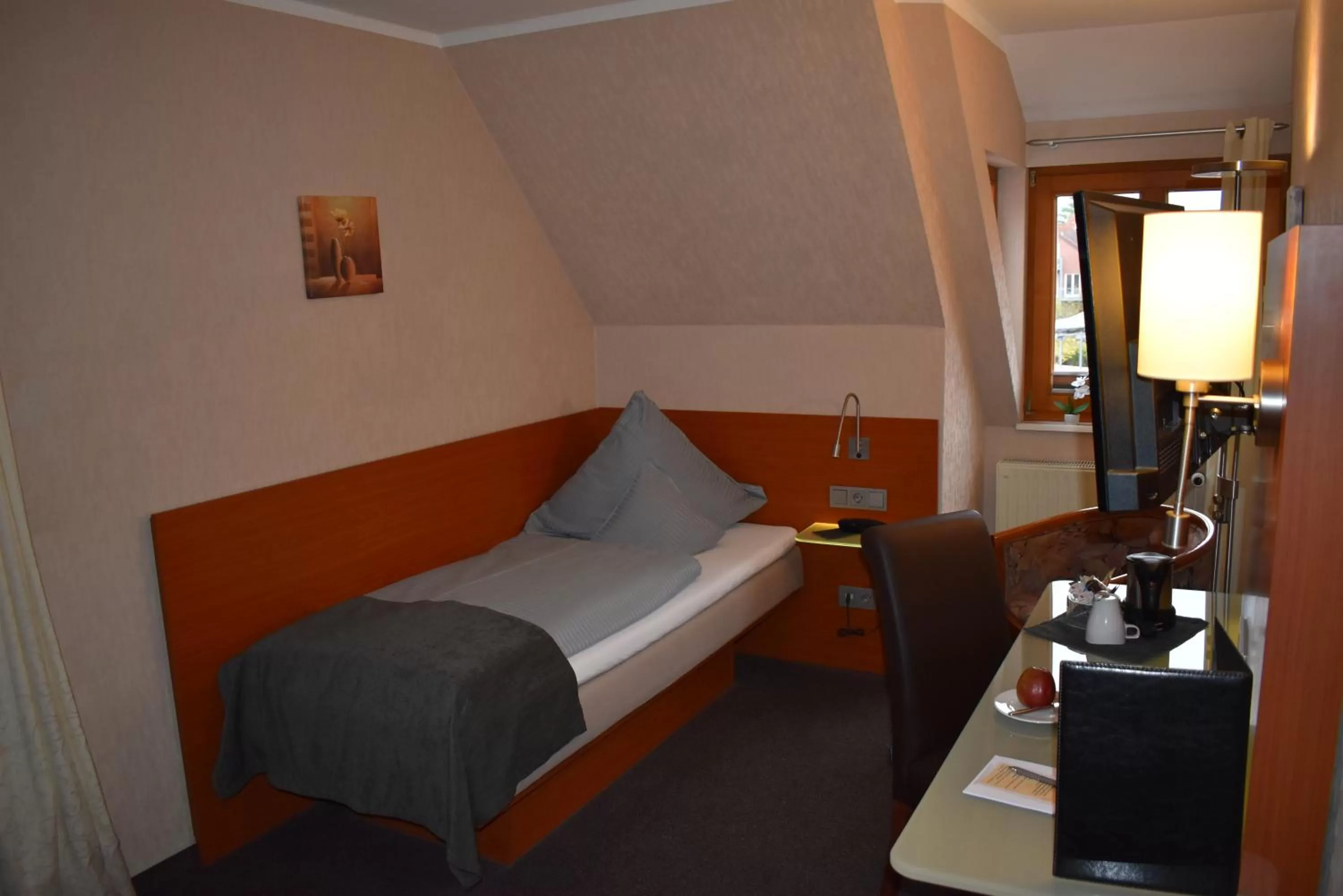 Bed in Hotel Neue Stuben