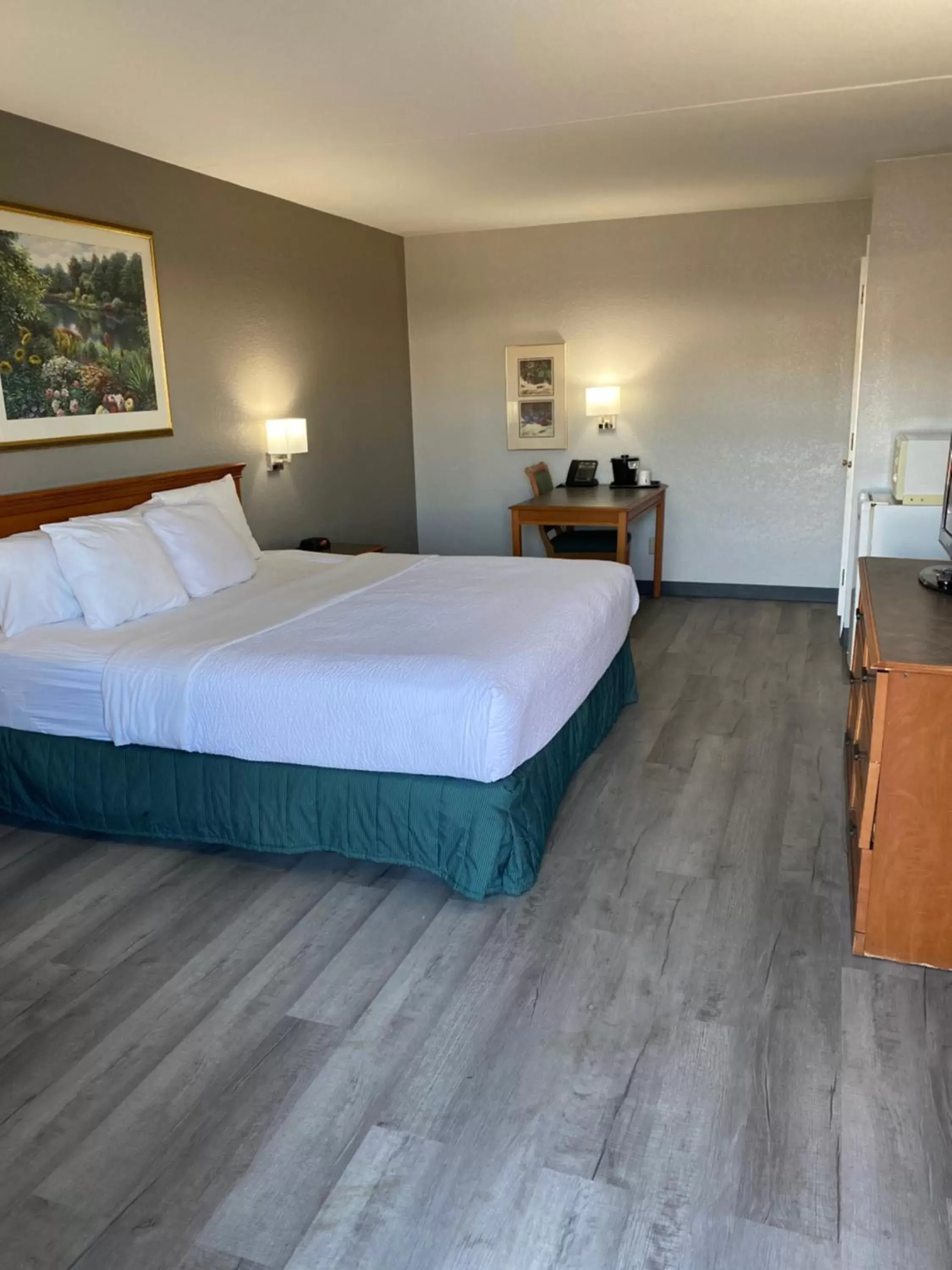 Bedroom, Bed in La Quinta Inn by Wyndham Tyler Bedroom, Bed in La Quinta Inn by Wyndham Tyler