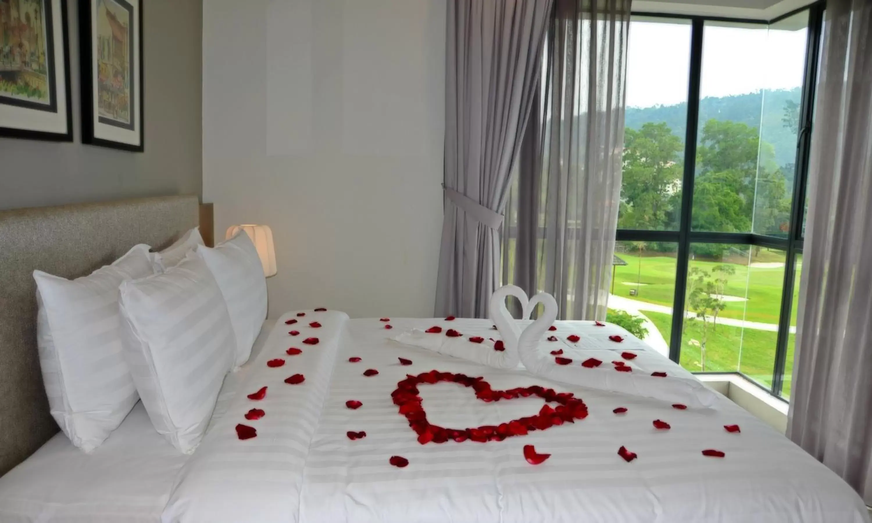 Bedroom, Room Photo in Meru Suites at Meru Valley Resort