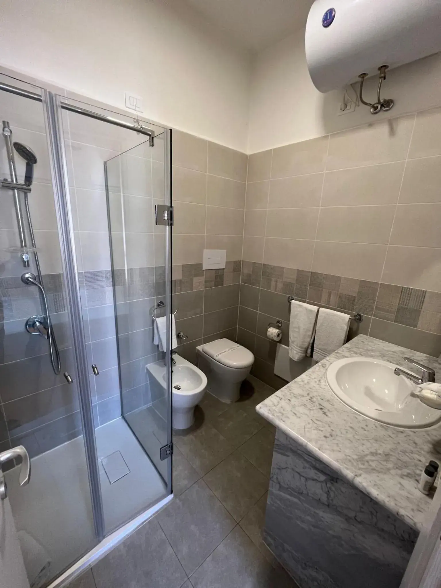 Bathroom in 38 Aira Hotels