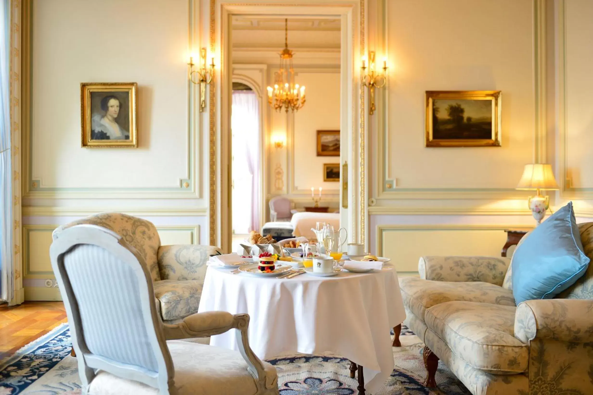 Living room, Seating Area in Pestana Palace Lisboa Hotel & National Monument - The Leading Hotels of the World