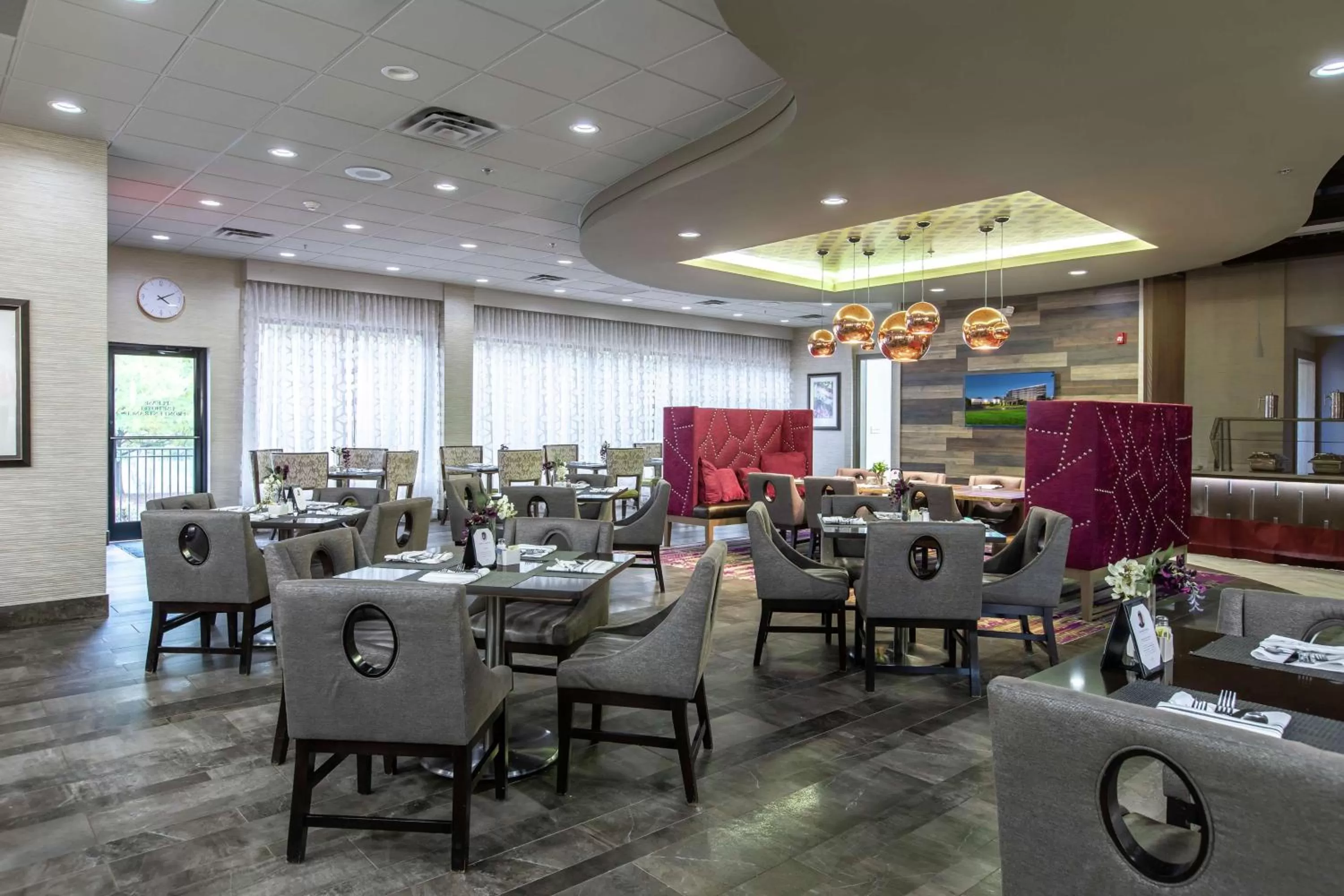 Restaurant/places to eat in DoubleTree by Hilton Winston Salem - University, NC