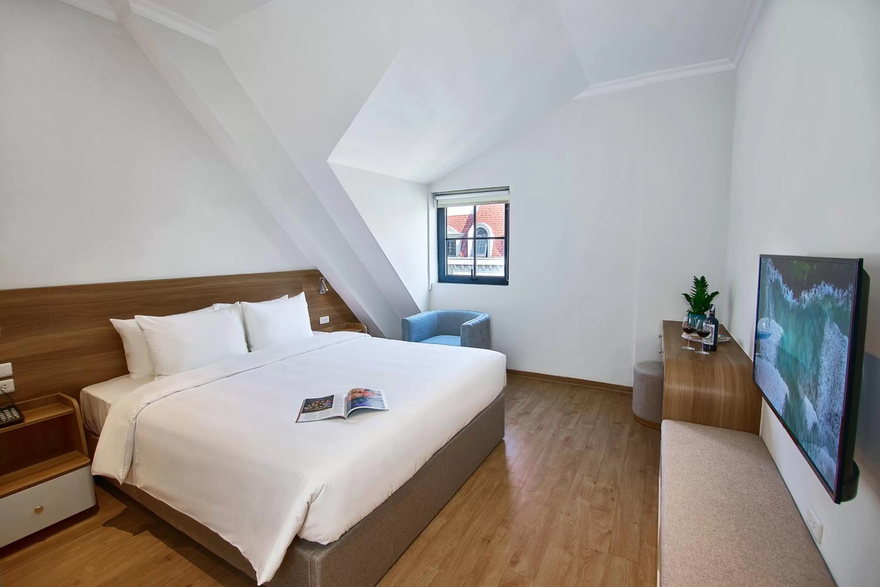 Bed in The Yen Residences Halong