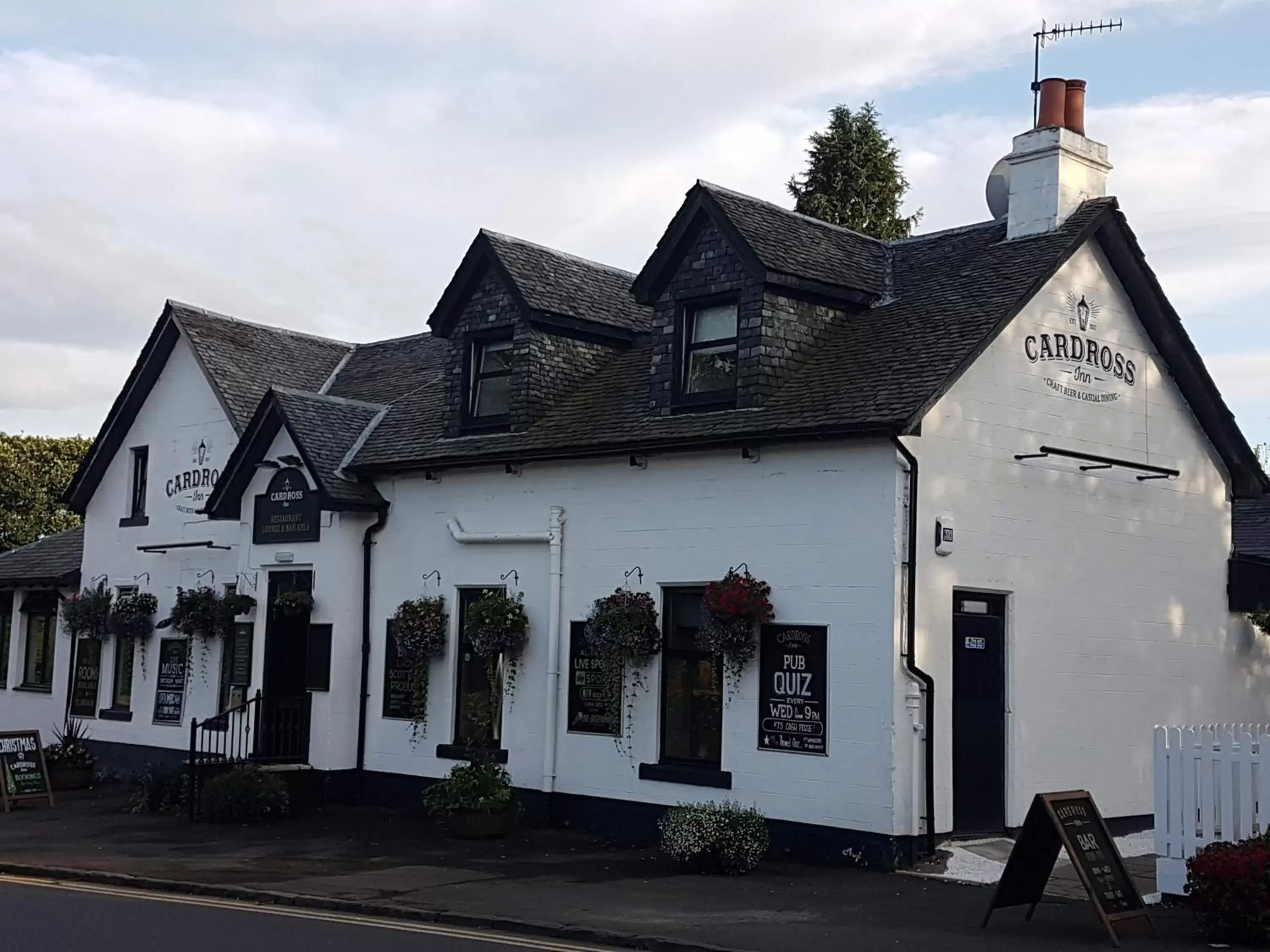 Property building, Winter in Cardross Inn