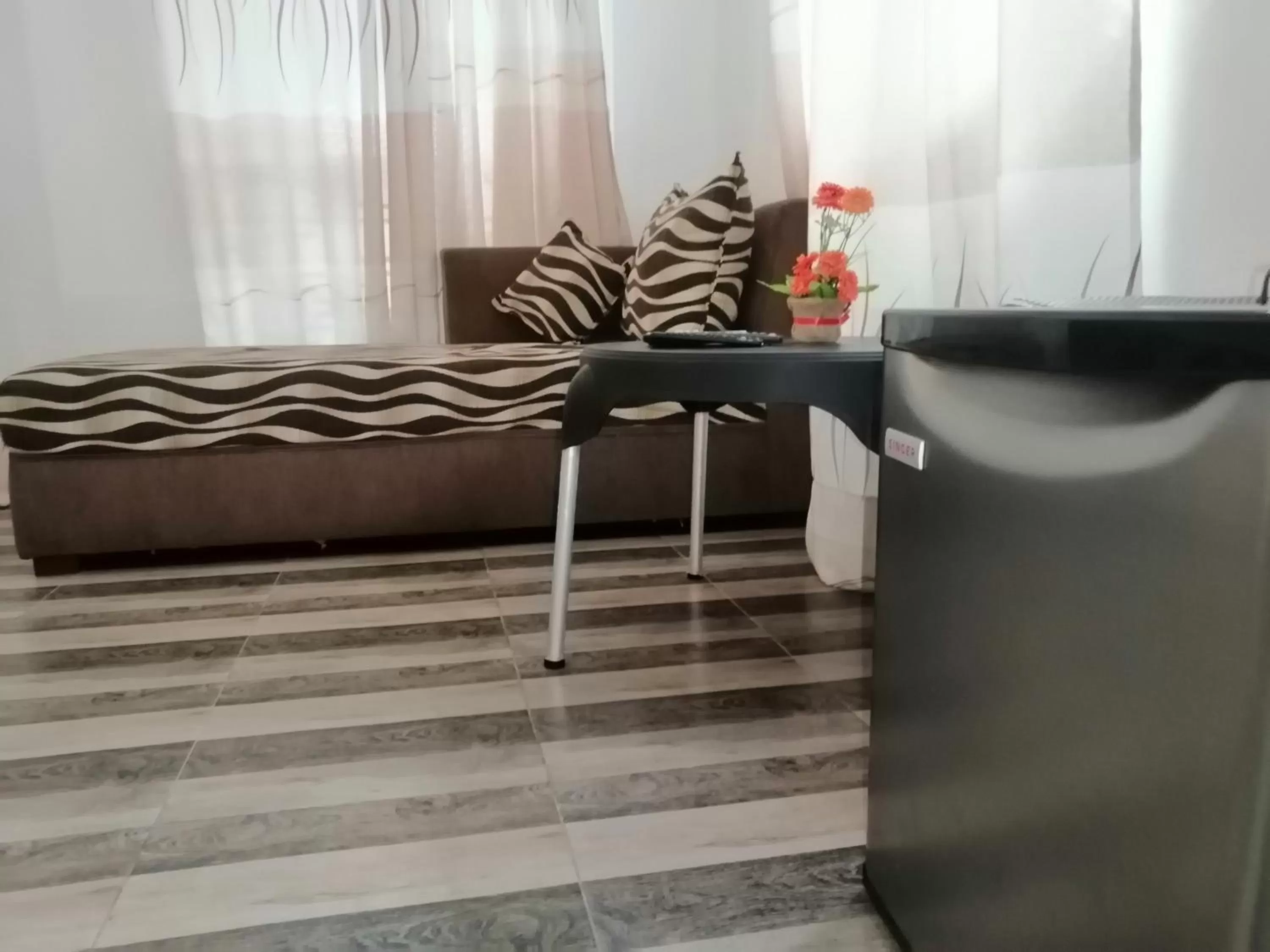 Le Petit Hotel & Restaurant