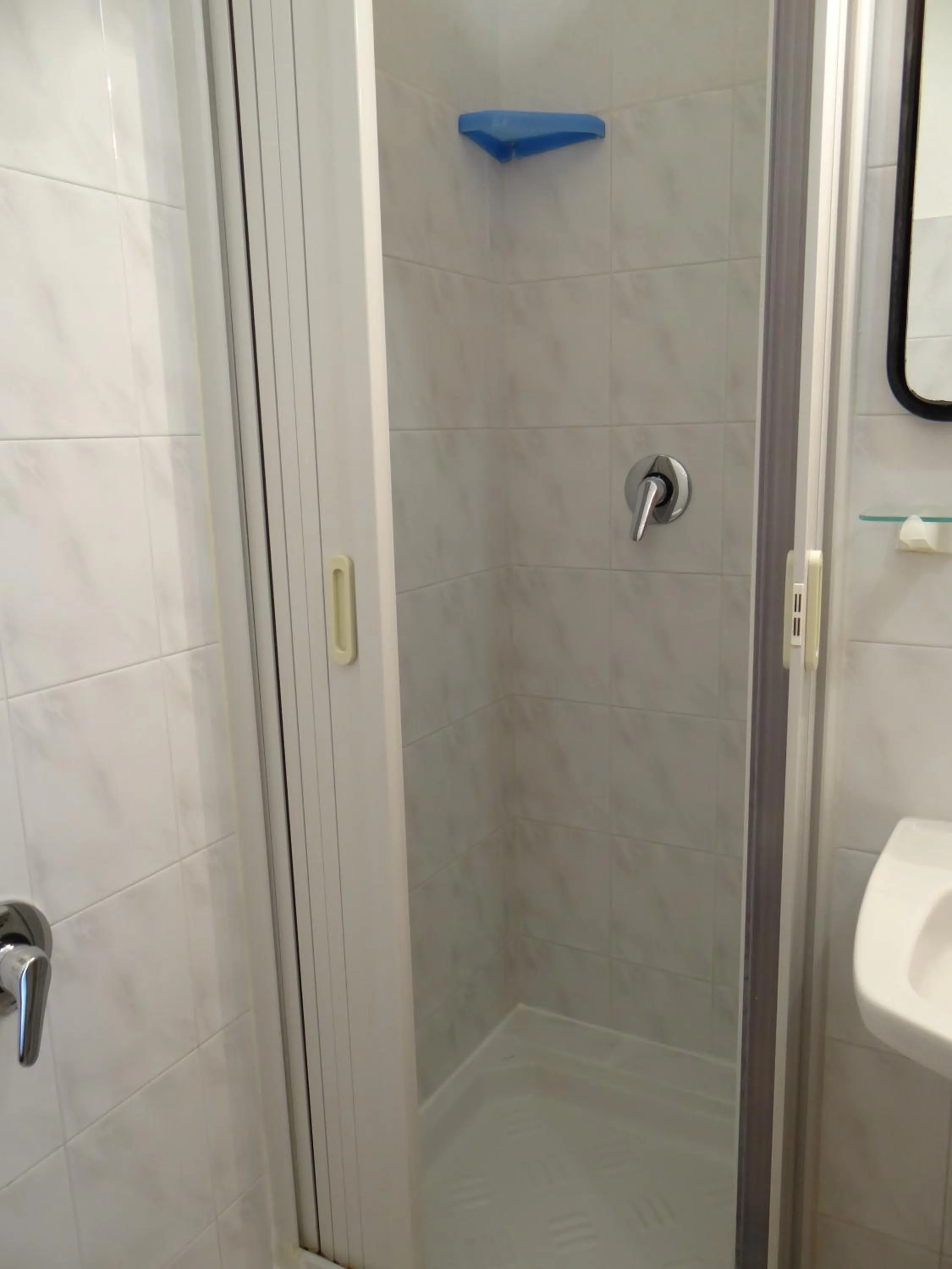 Shower in Hotel Amendola Fiera
