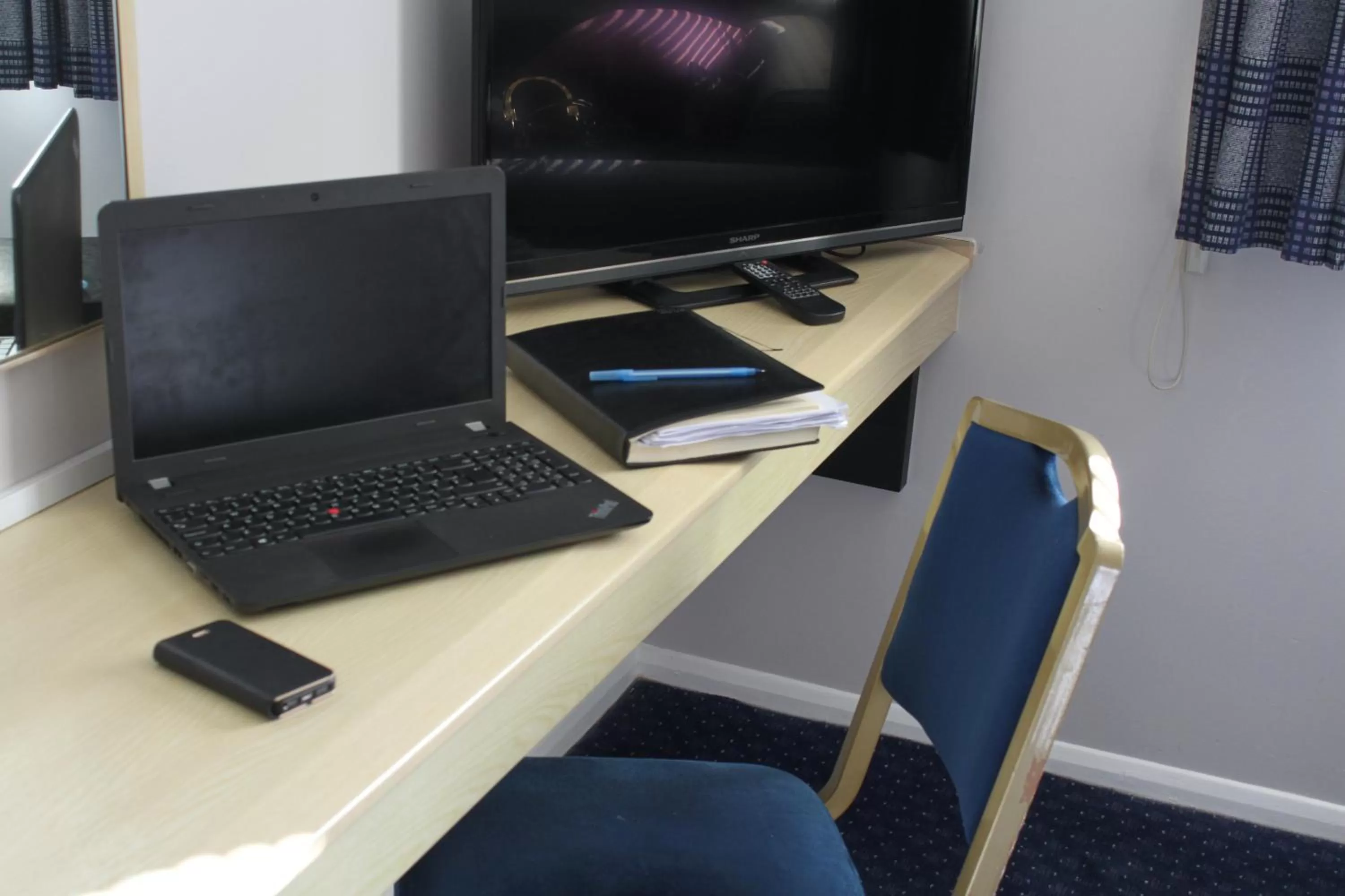 Guests in Redwings Lodge Baldock