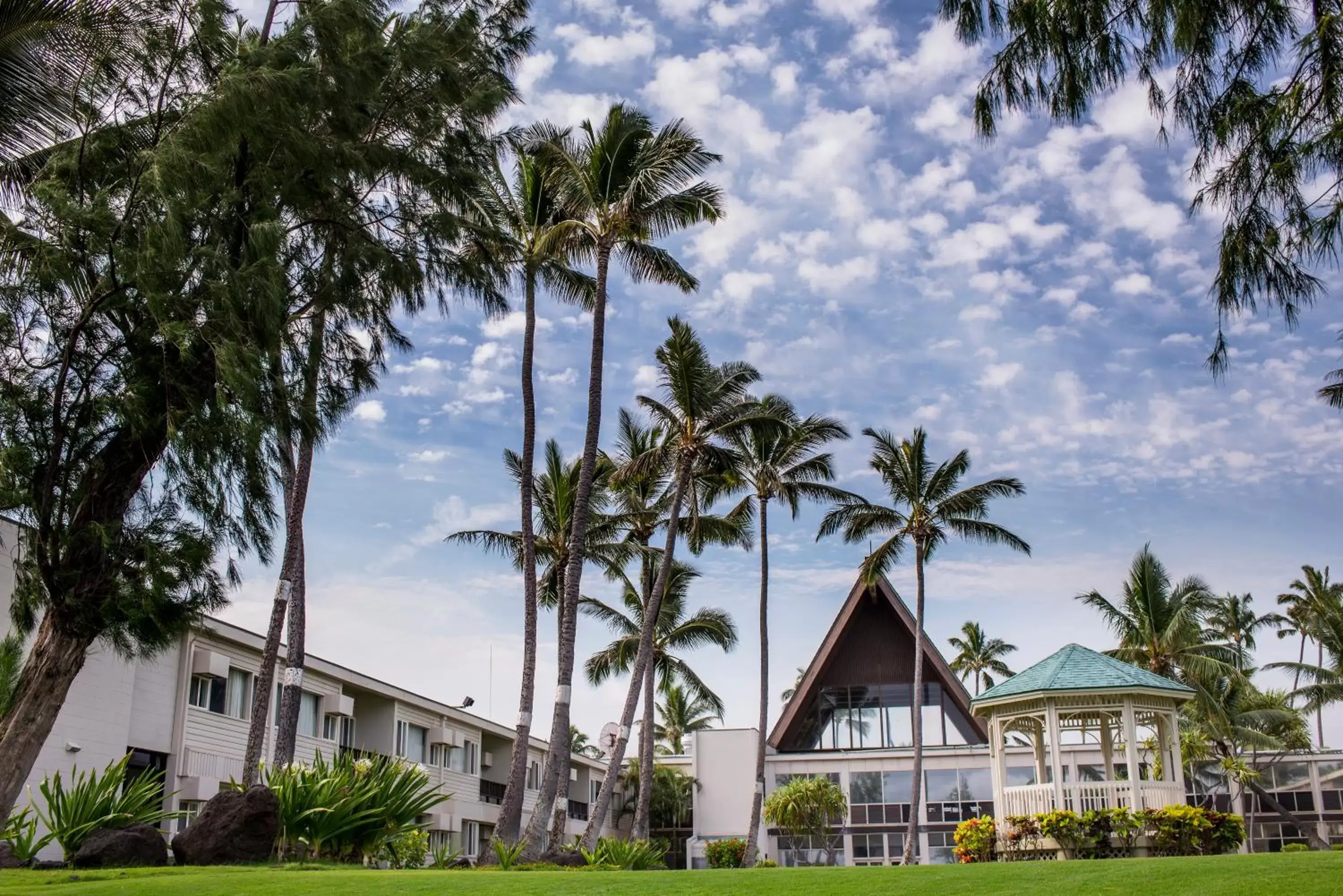 Property Building in Maui Beach Hotel