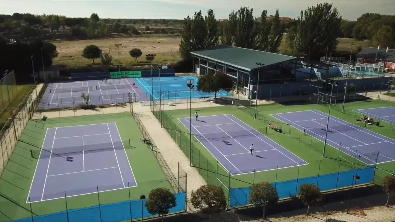 Fitness centre/facilities, Tennis/Squash in Hotel Lasa Sport