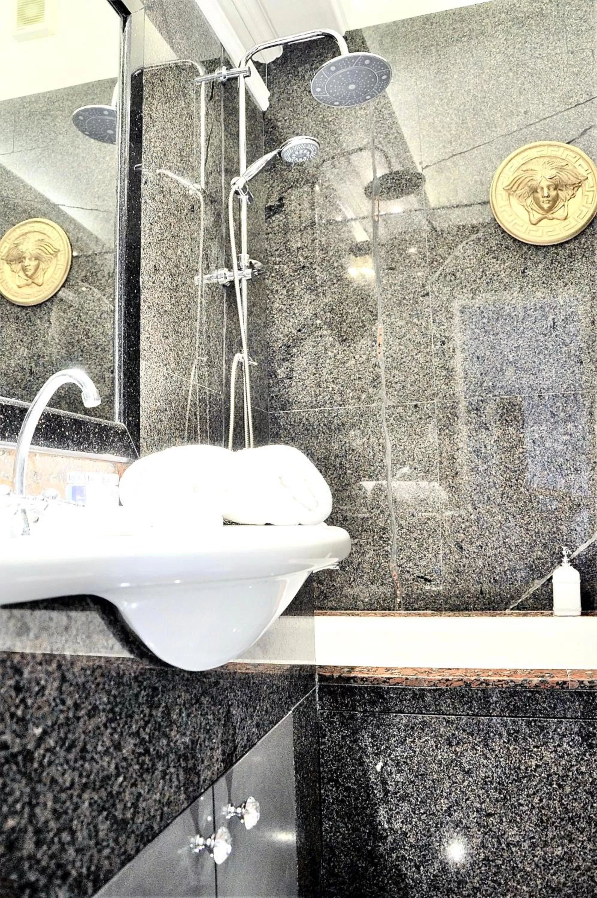 Bathroom in MONDRIAN Luxury Apartments Old Town