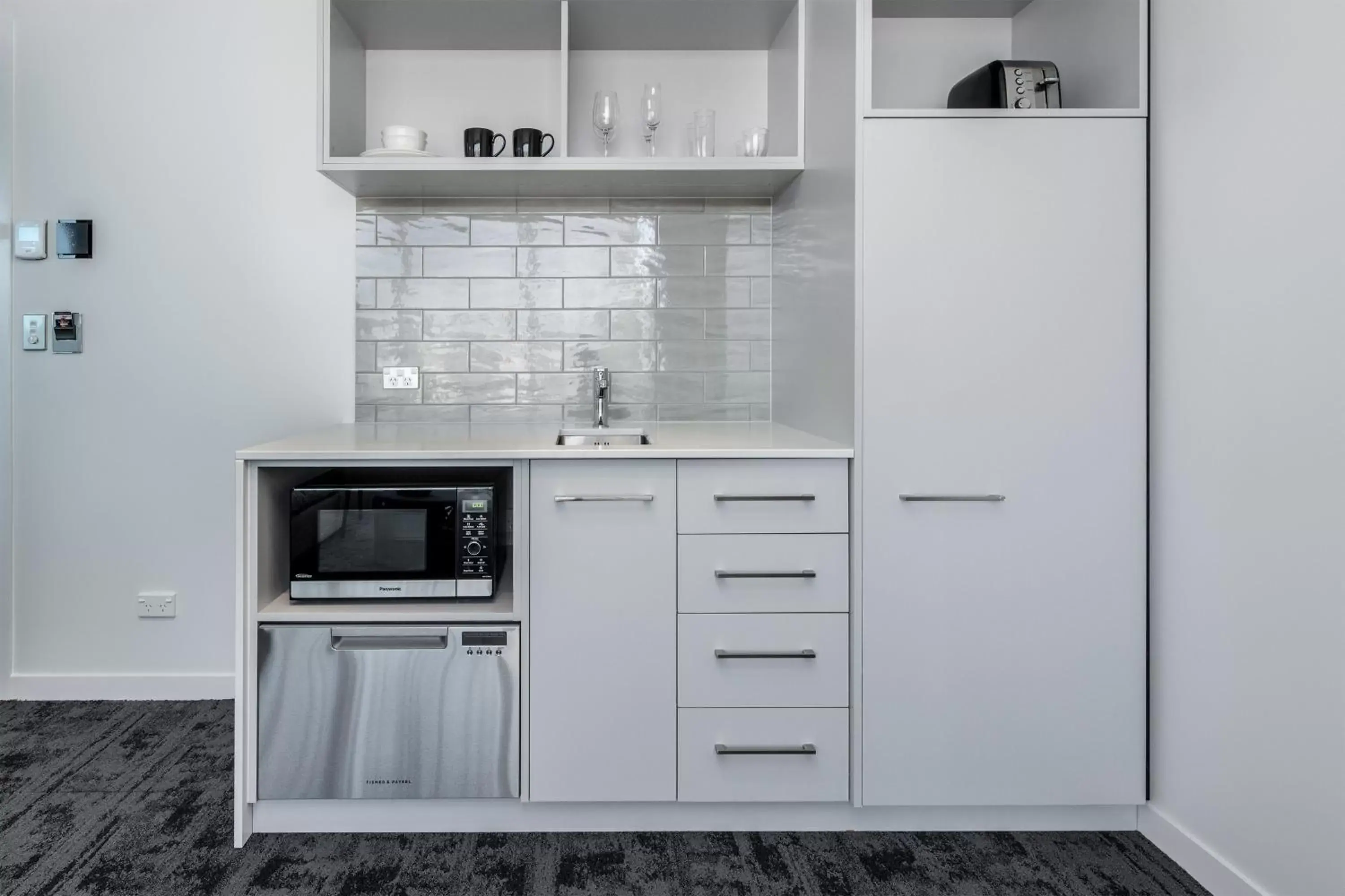 Kitchen or kitchenette, Kitchen/Kitchenette in Four Points by Sheraton Auckland