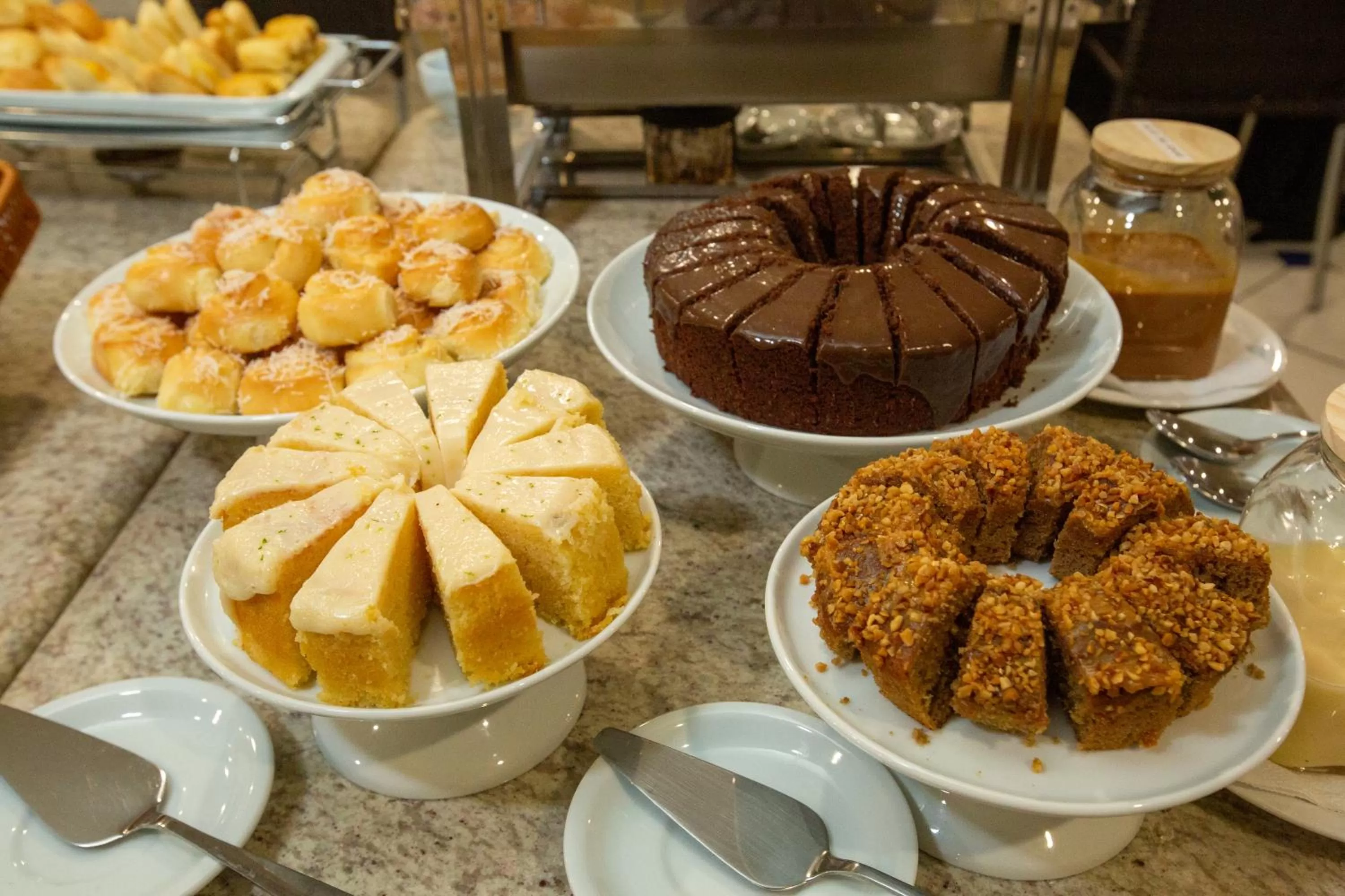 Food in Slaviero Londrina Flat