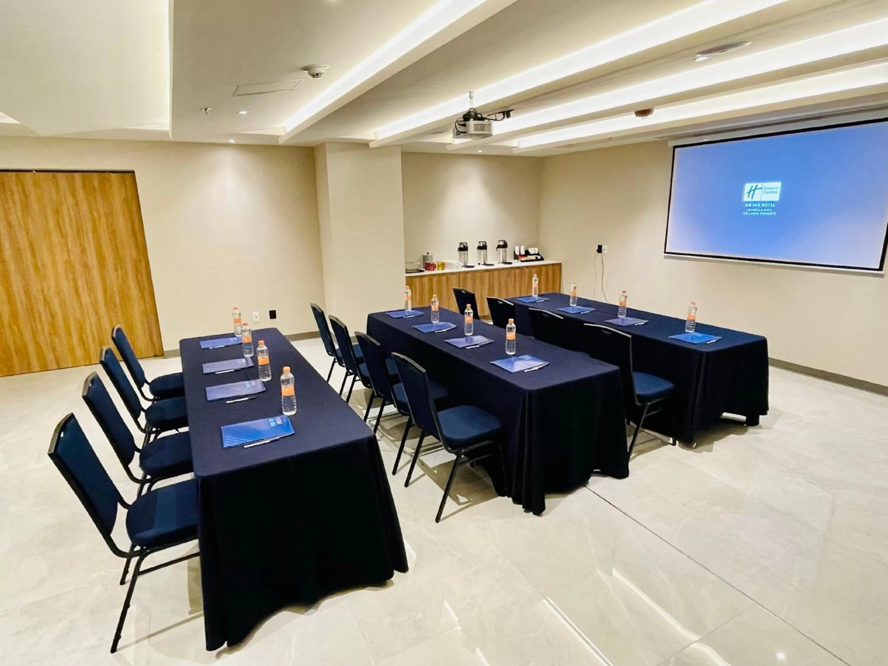 Spa and wellness centre/facilities in Holiday Inn Express - Guadalajara Vallarta Poniente by IHG