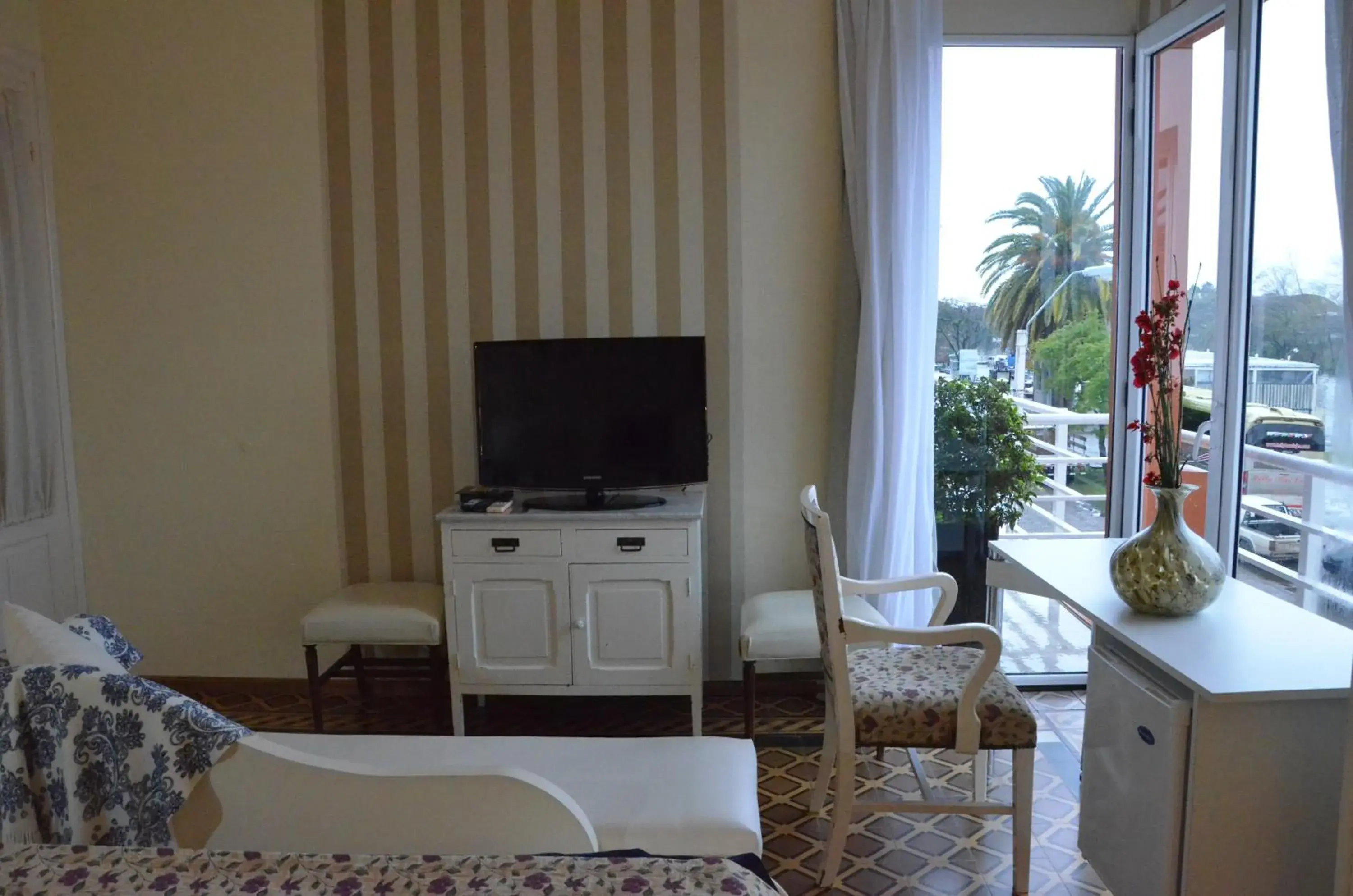 TV/Entertainment Center in Los Muelles Boutique Hotel