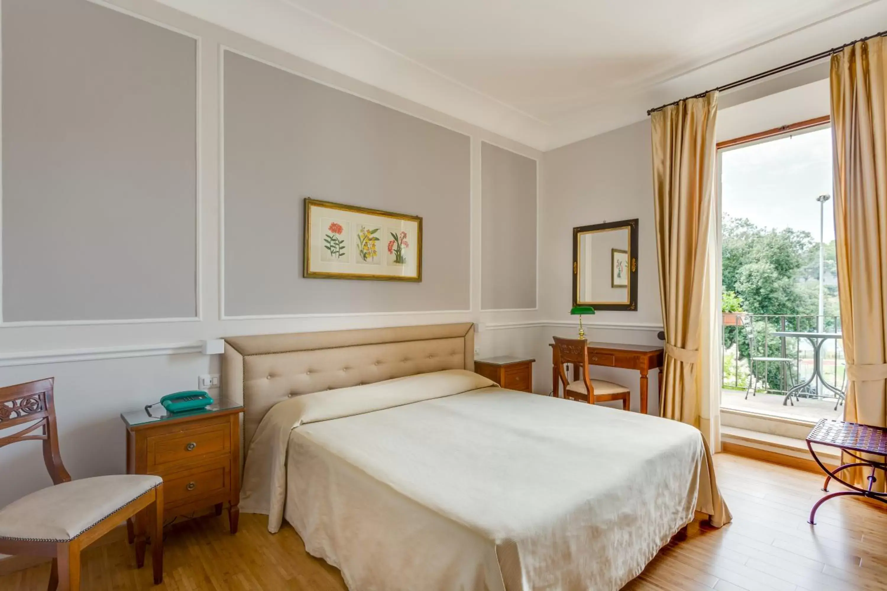 Double Room with Balcony in Albergo Chiusarelli