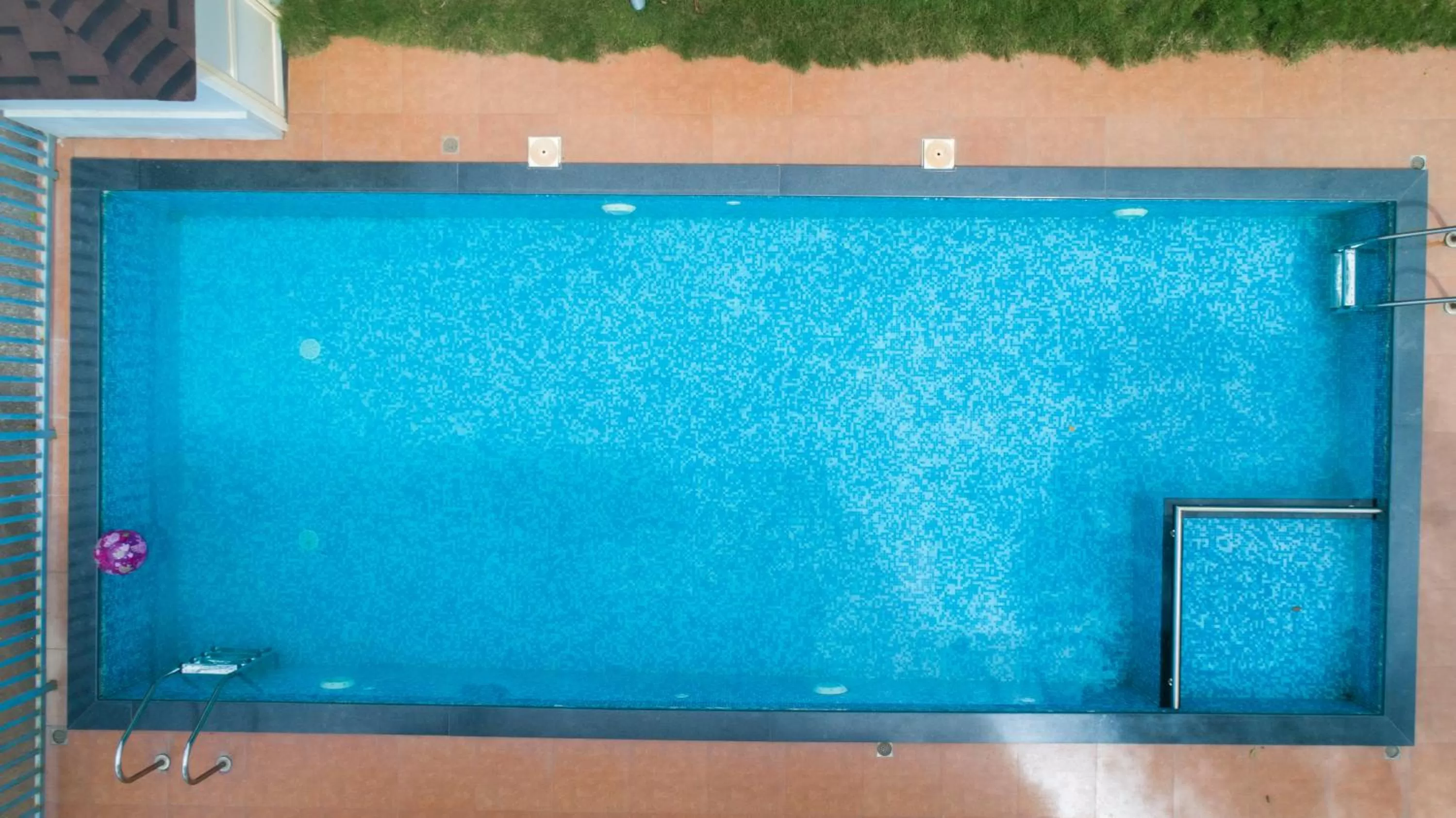 Pool view, Swimming Pool in Pleasant Hill Resort