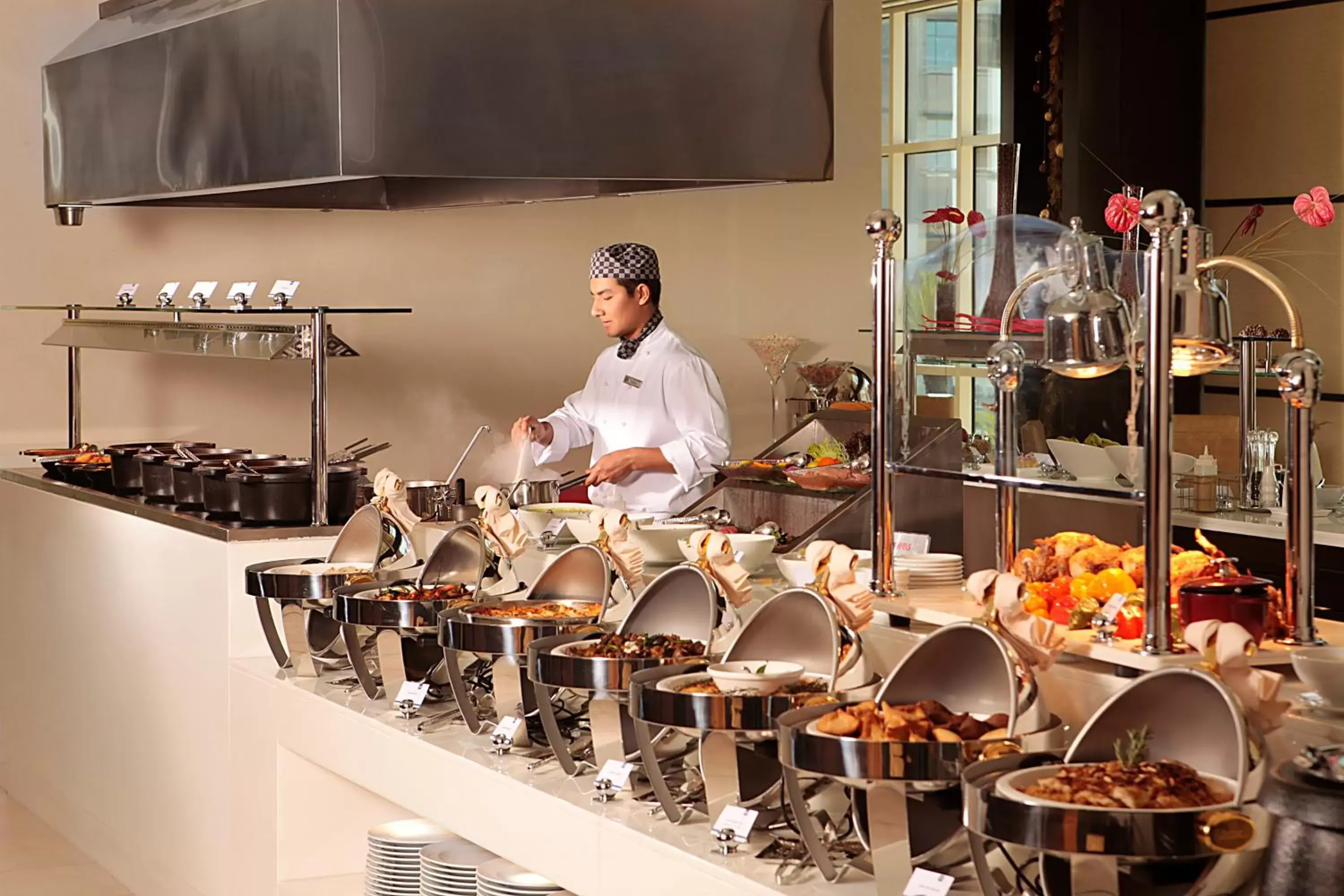 Restaurant/places to eat, Food in Media Rotana Dubai