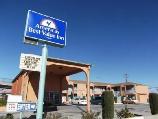 Facade/entrance, Property Building in Americas Best Value Inn Mojave
