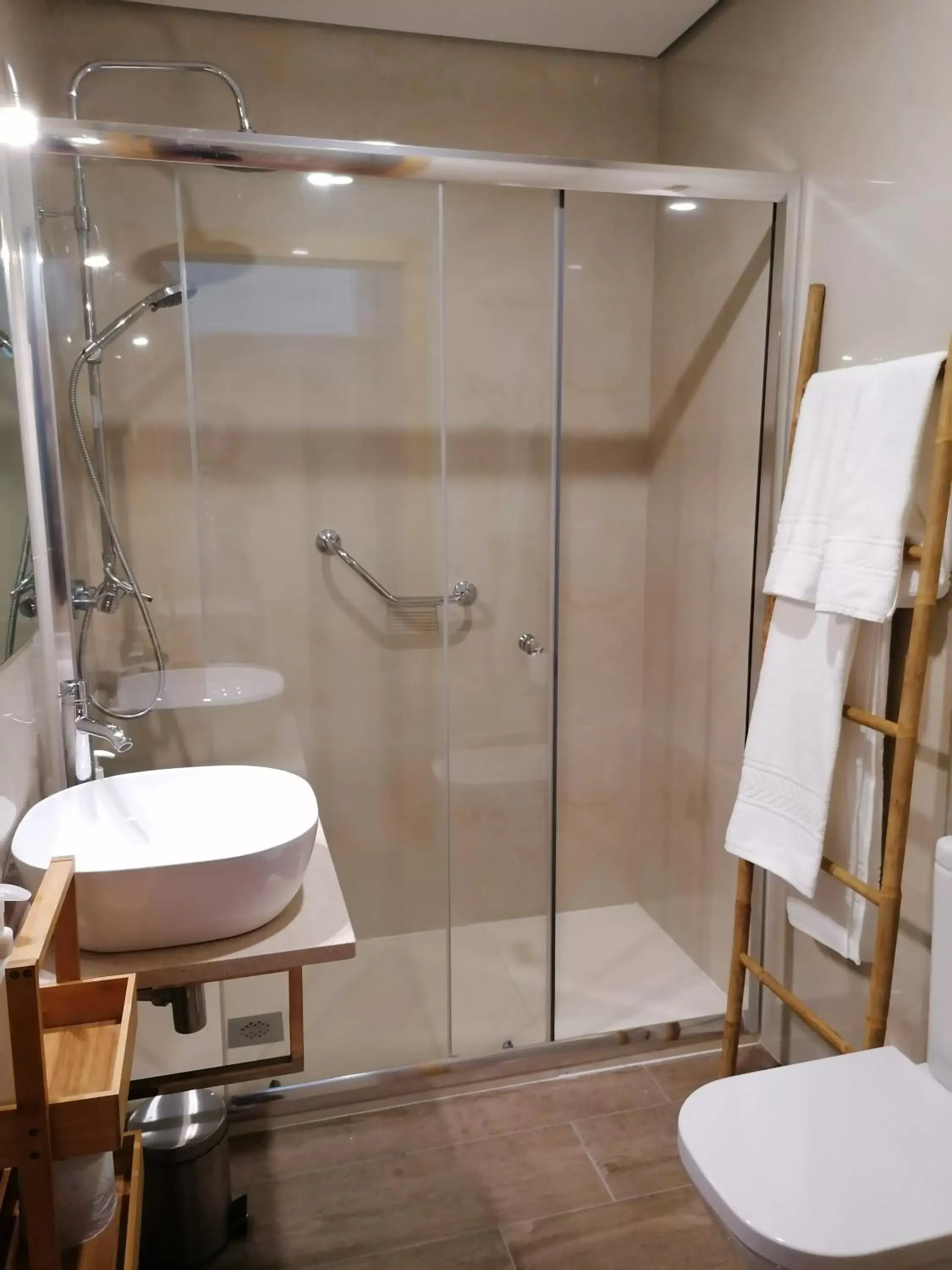 Shower, Bathroom in Casa da Careca