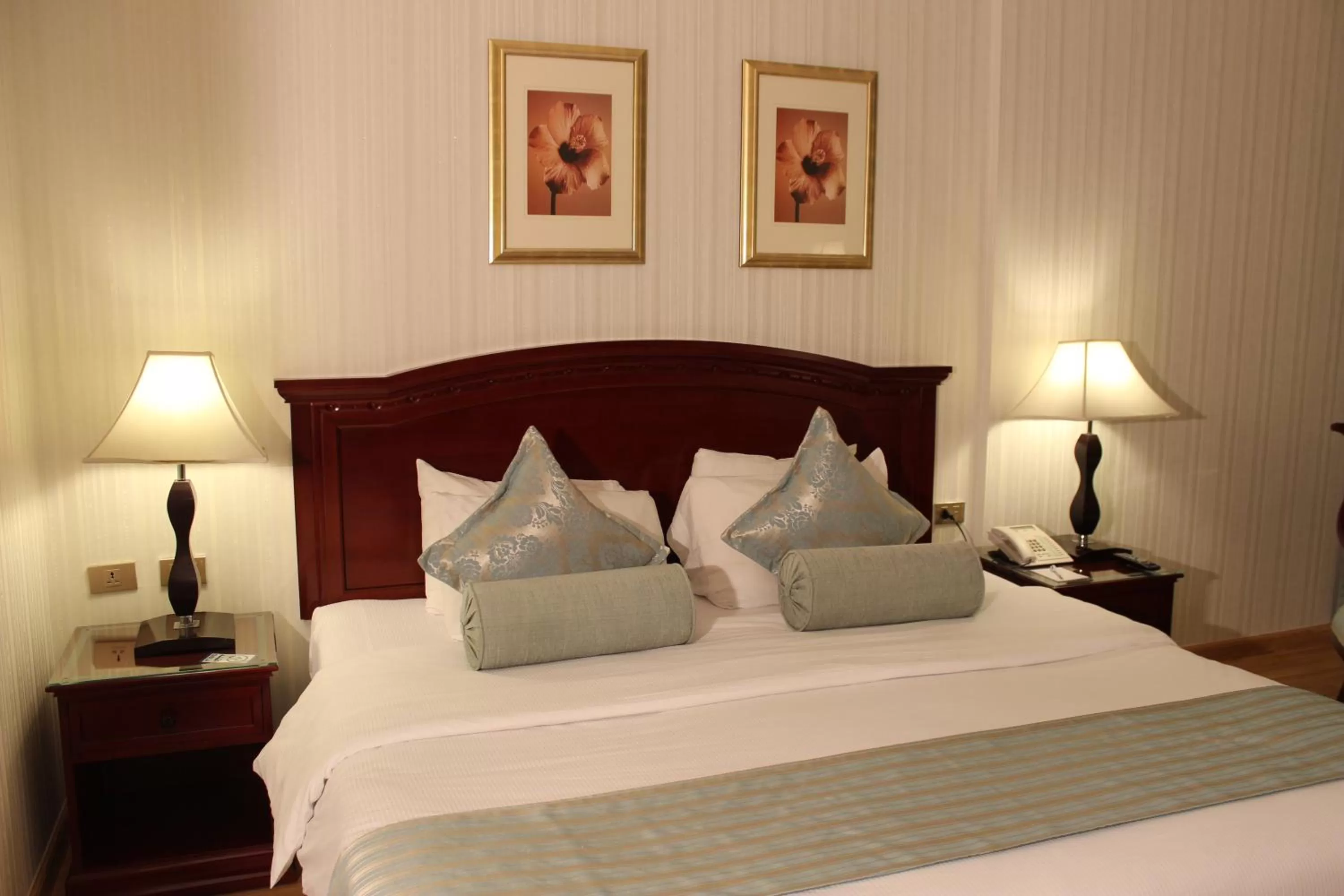 bunk bed, Bed in Swiss Al Hamra Hotel