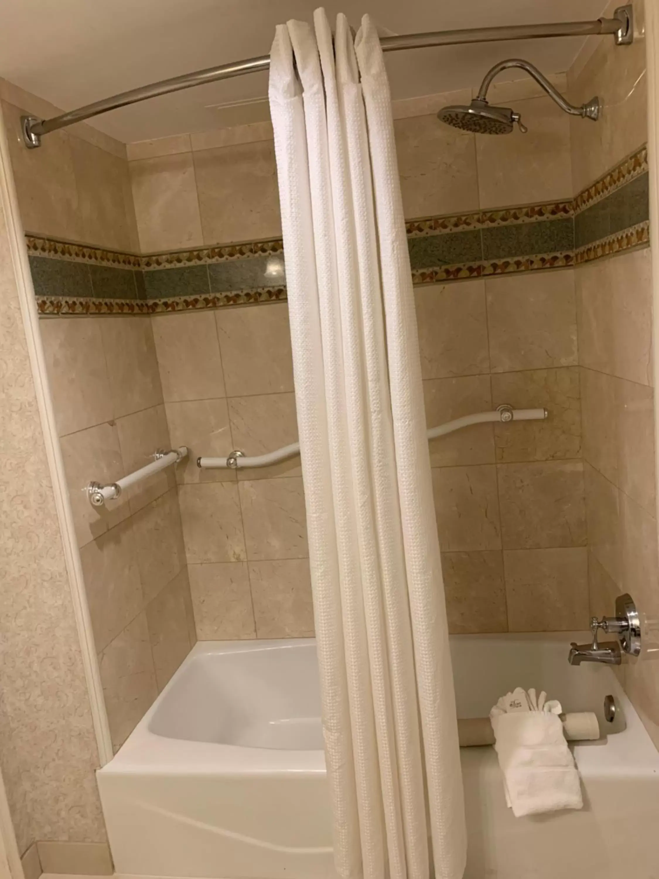 Shower, Bathroom in The Lago Mar Beach Resort and Club