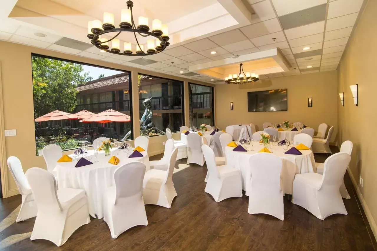 Meeting/conference room, Banquet Facilities in Palm Garden Hotel