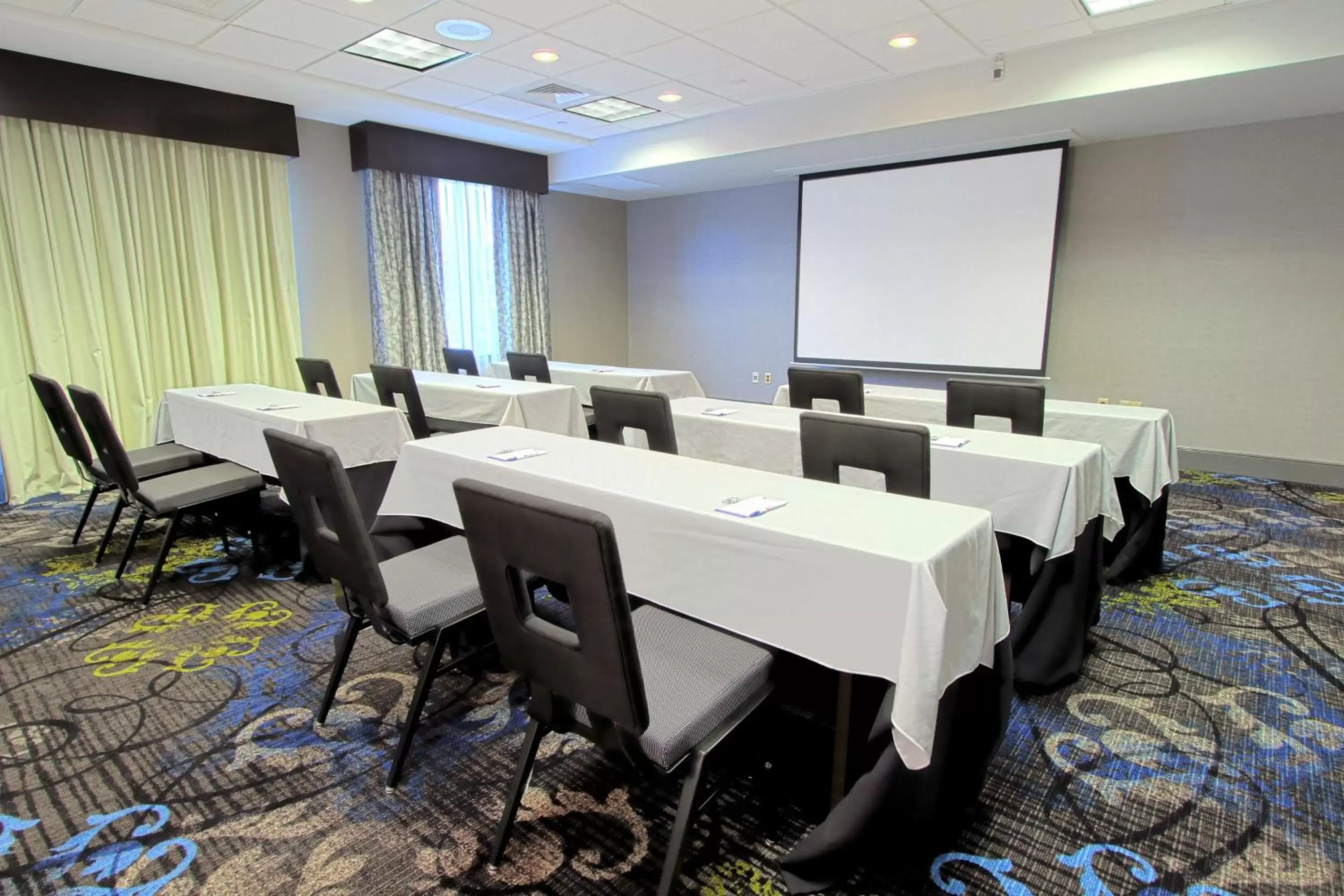 Meeting/conference room in Hilton Garden Inn Westbury