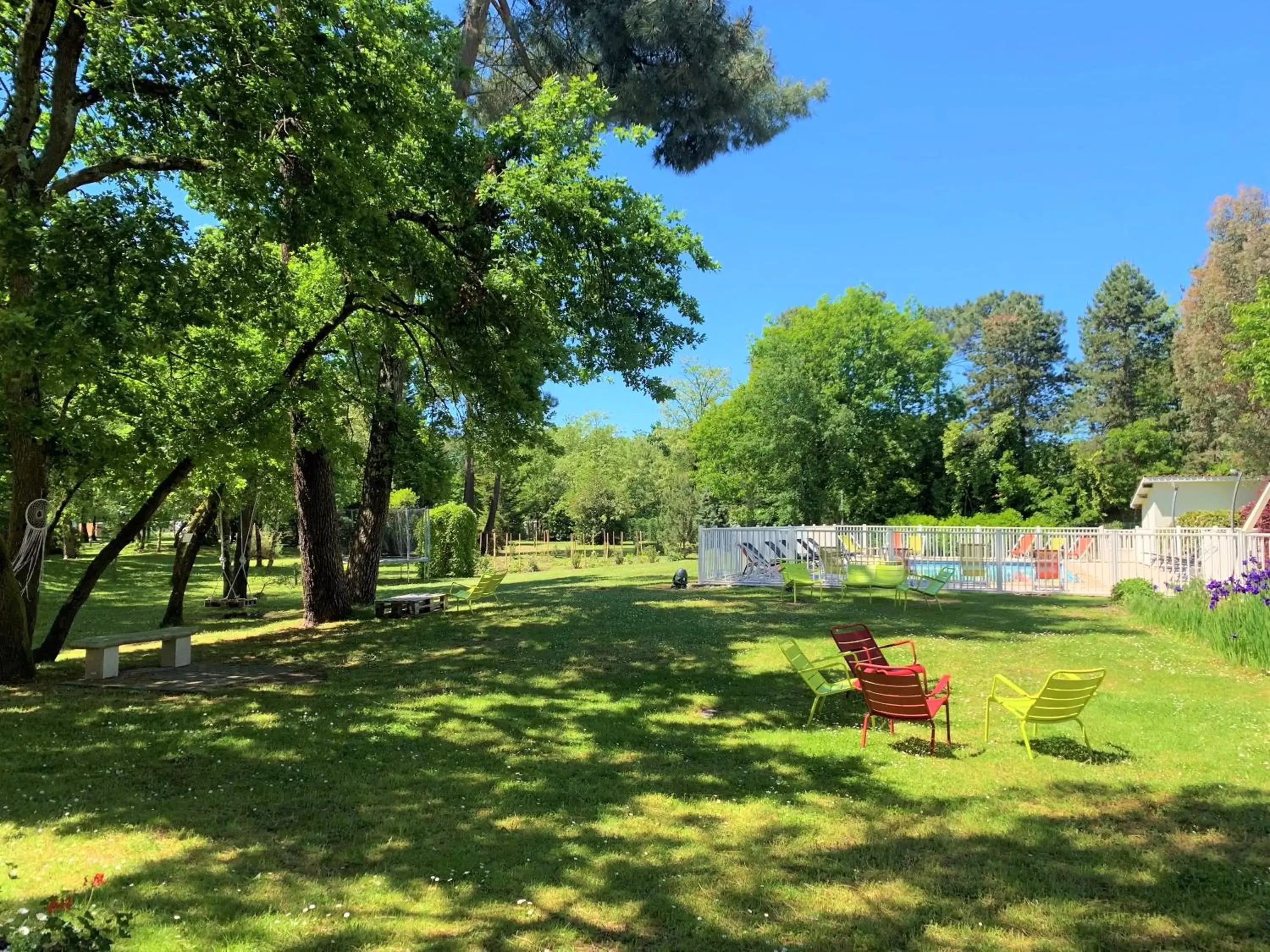 Garden in Novotel Bordeaux Mérignac