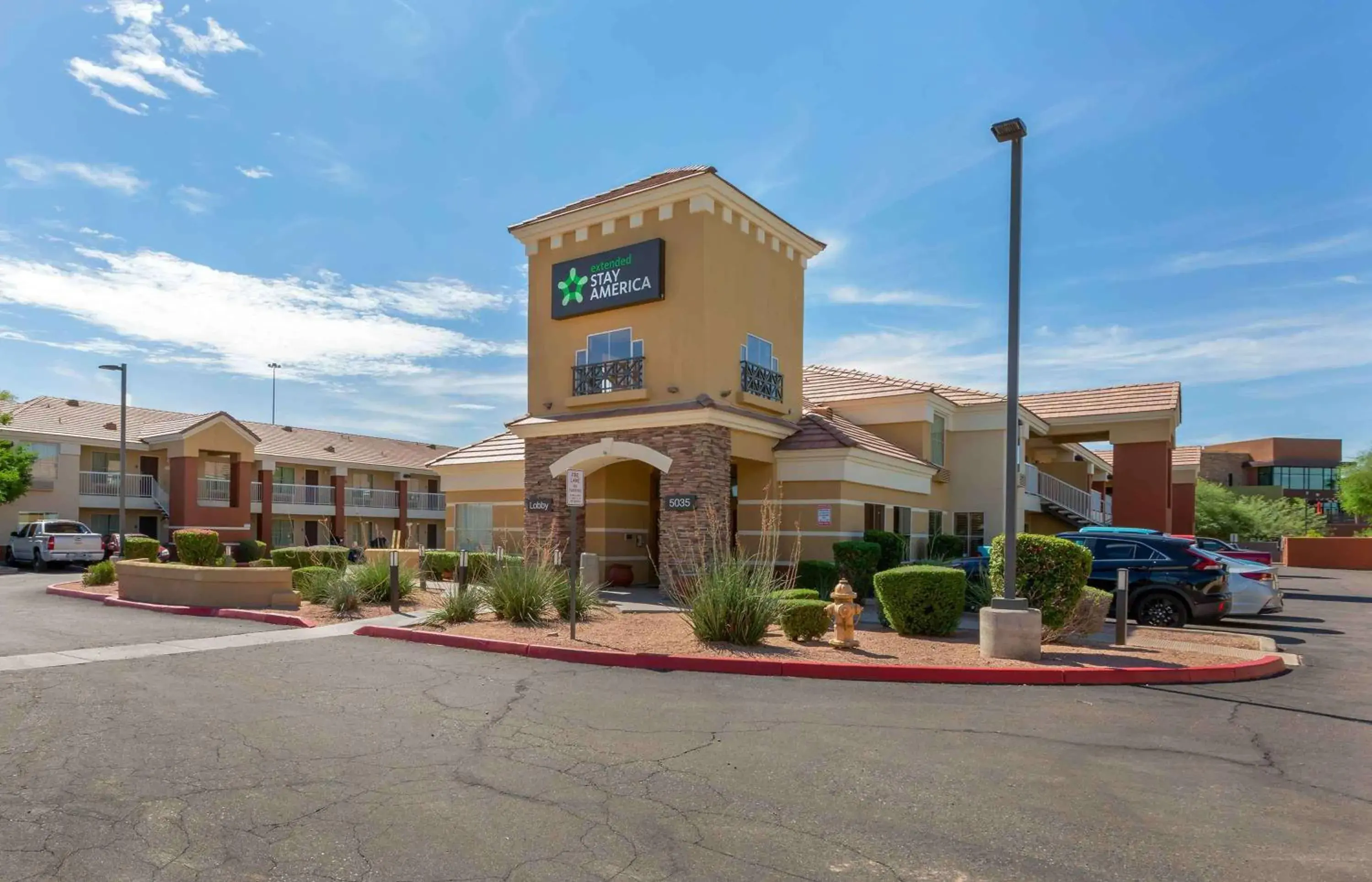 Property Building in Extended Stay America Suites - Phoenix - Chandler - E Chandler Blvd