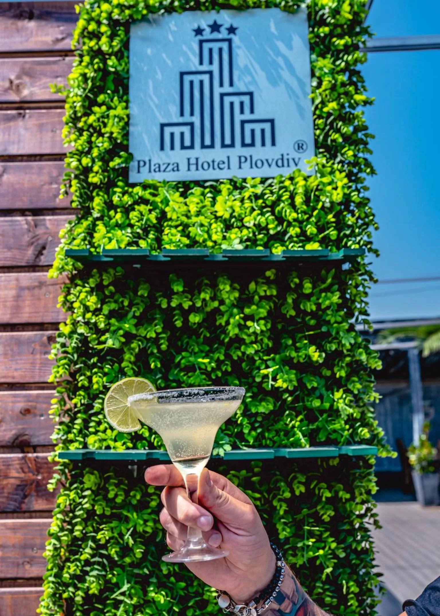 Plaza Hotel Plovdiv - Free Parking