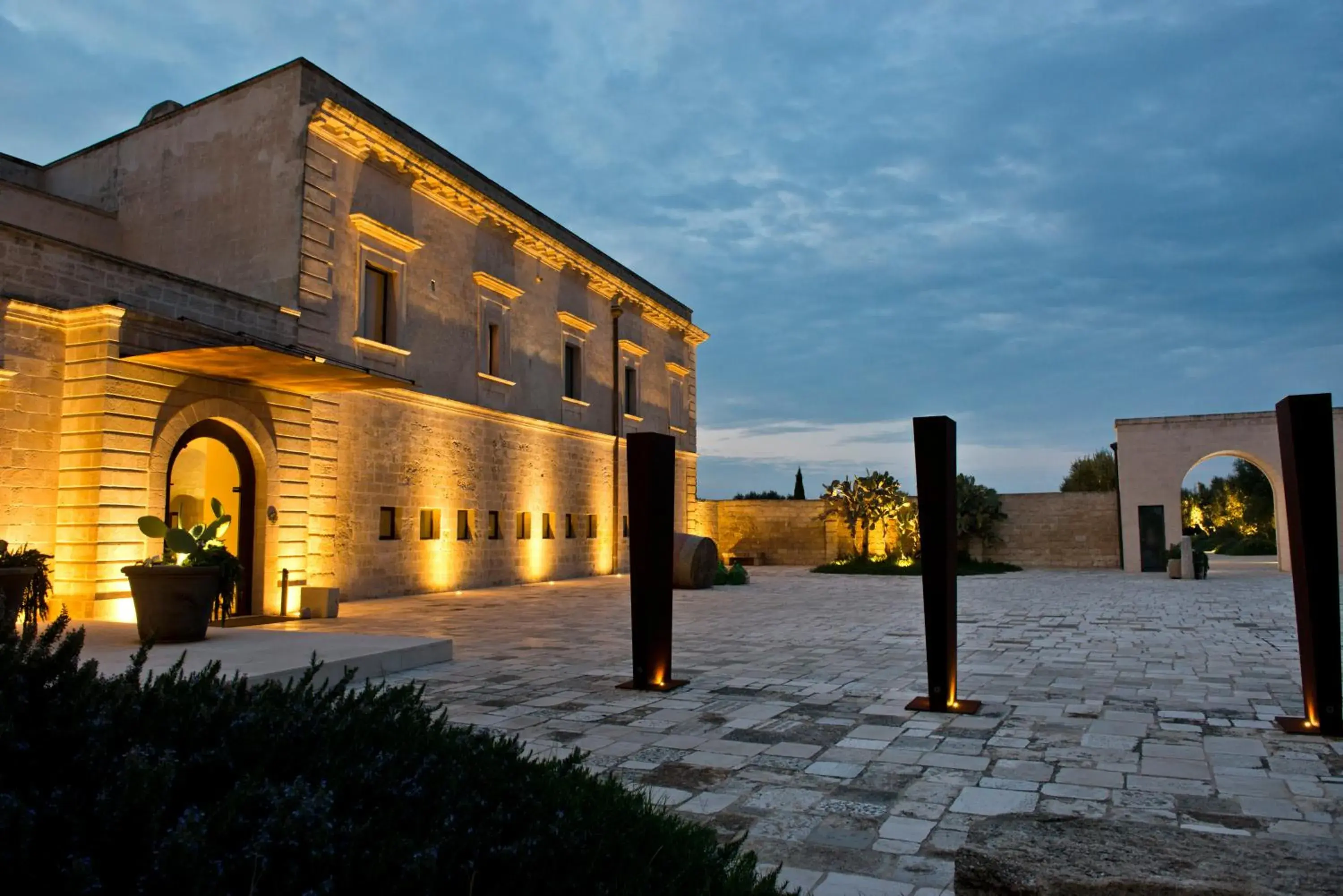 Facade/entrance, Property Building in Histò San Pietro Sul Mar Piccolo