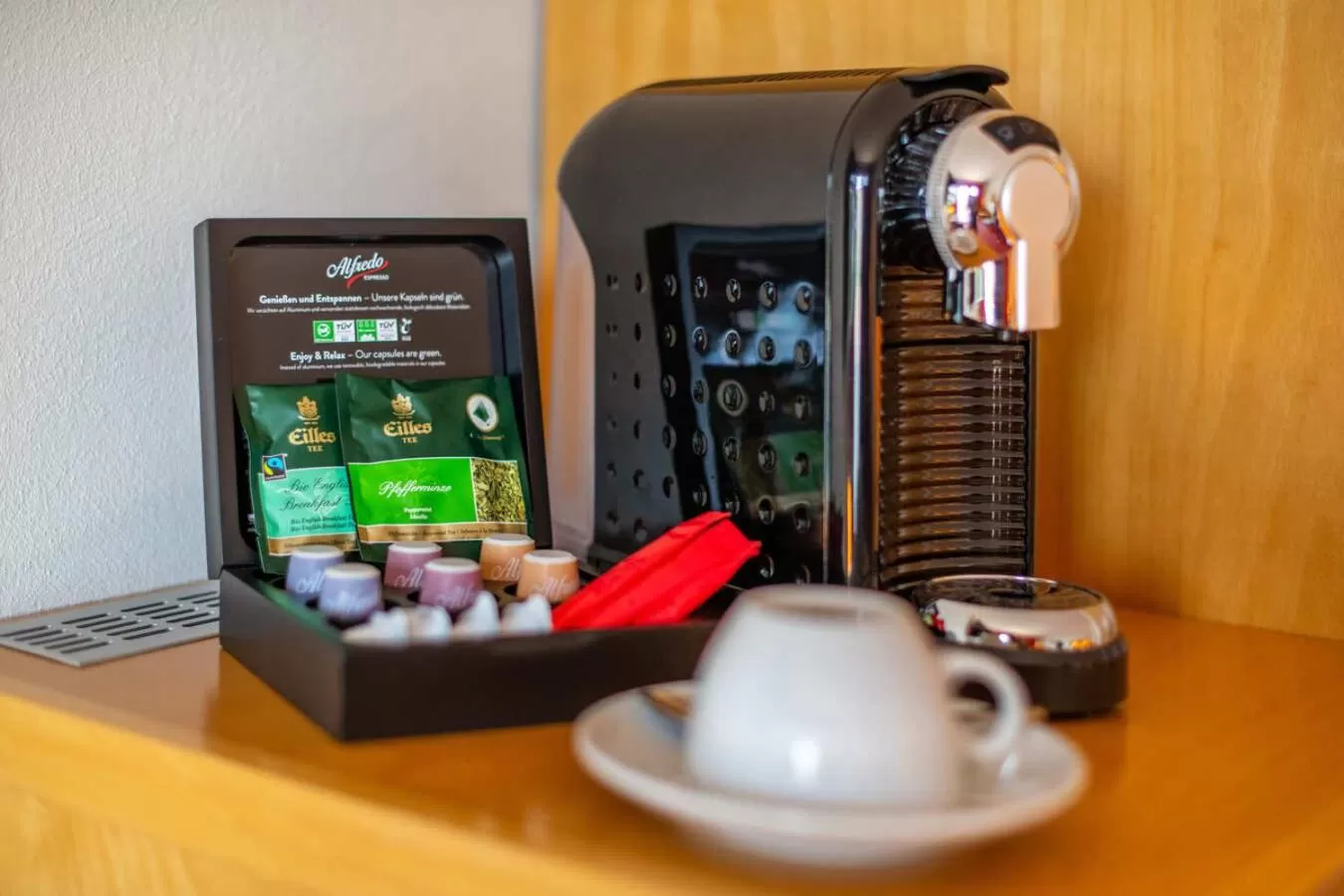 Coffee/tea facilities in Diehls Hotel