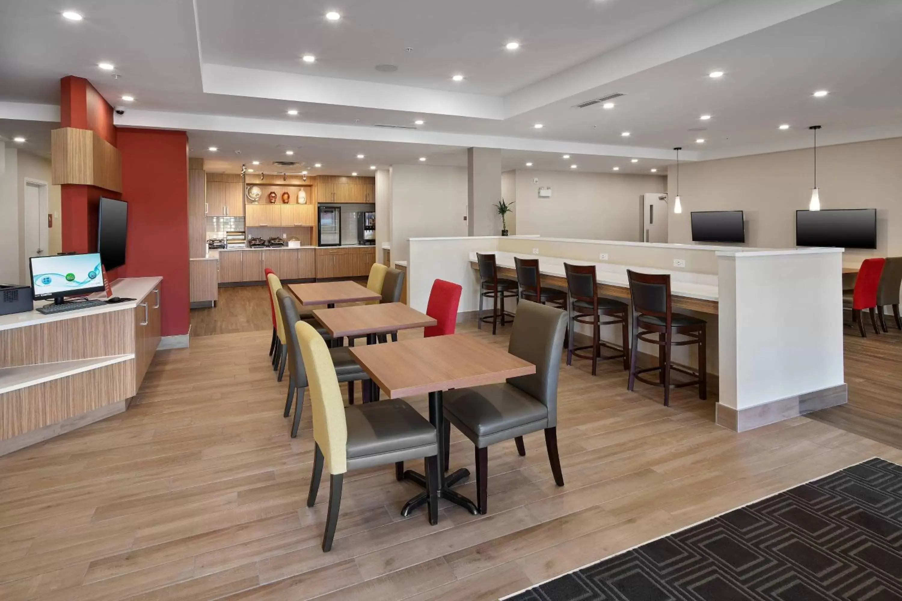 Lobby or reception in TownePlace Suites by Marriott Edmonton Sherwood Park