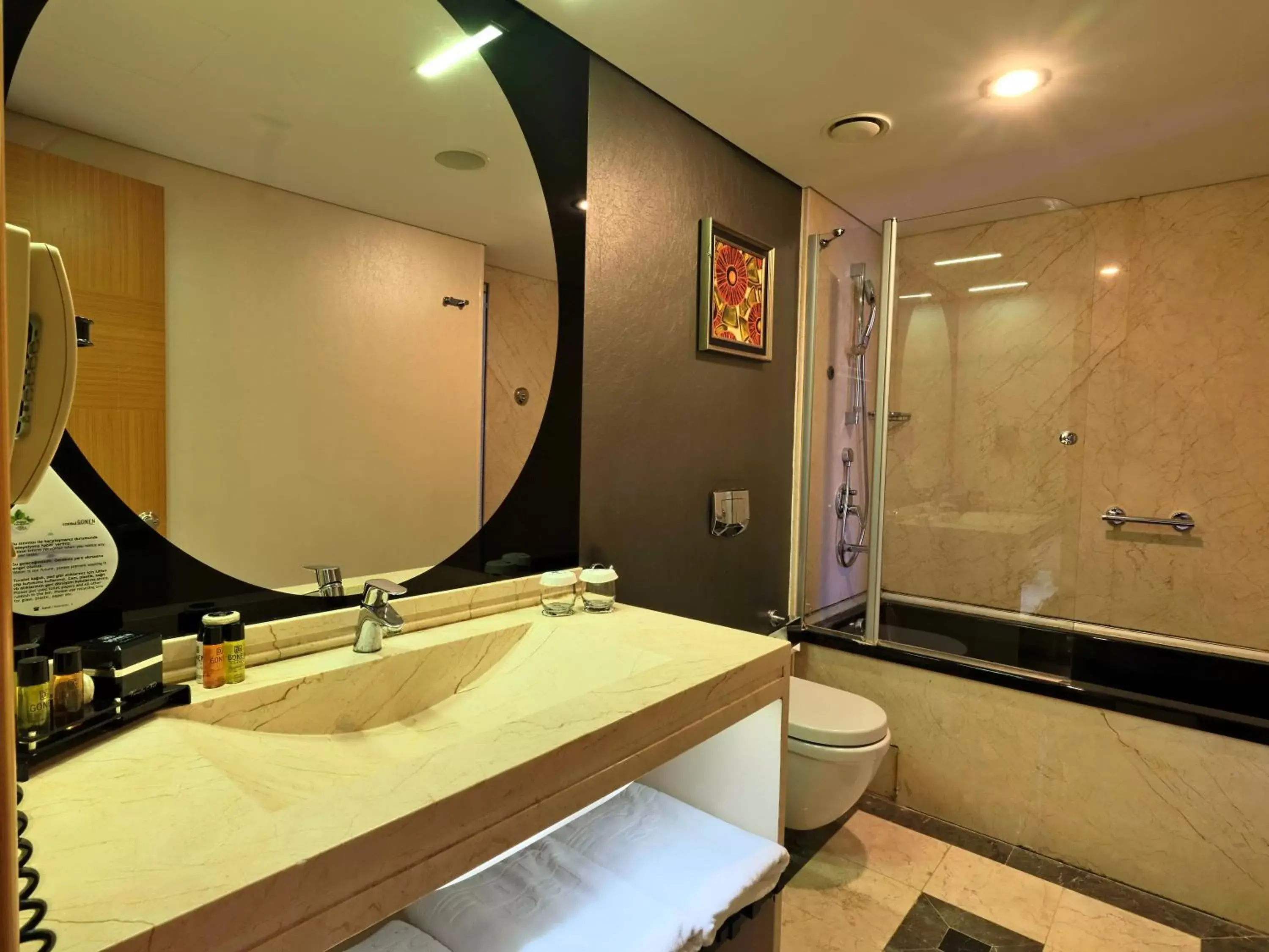 Bathroom in Istanbul Gonen Hotel