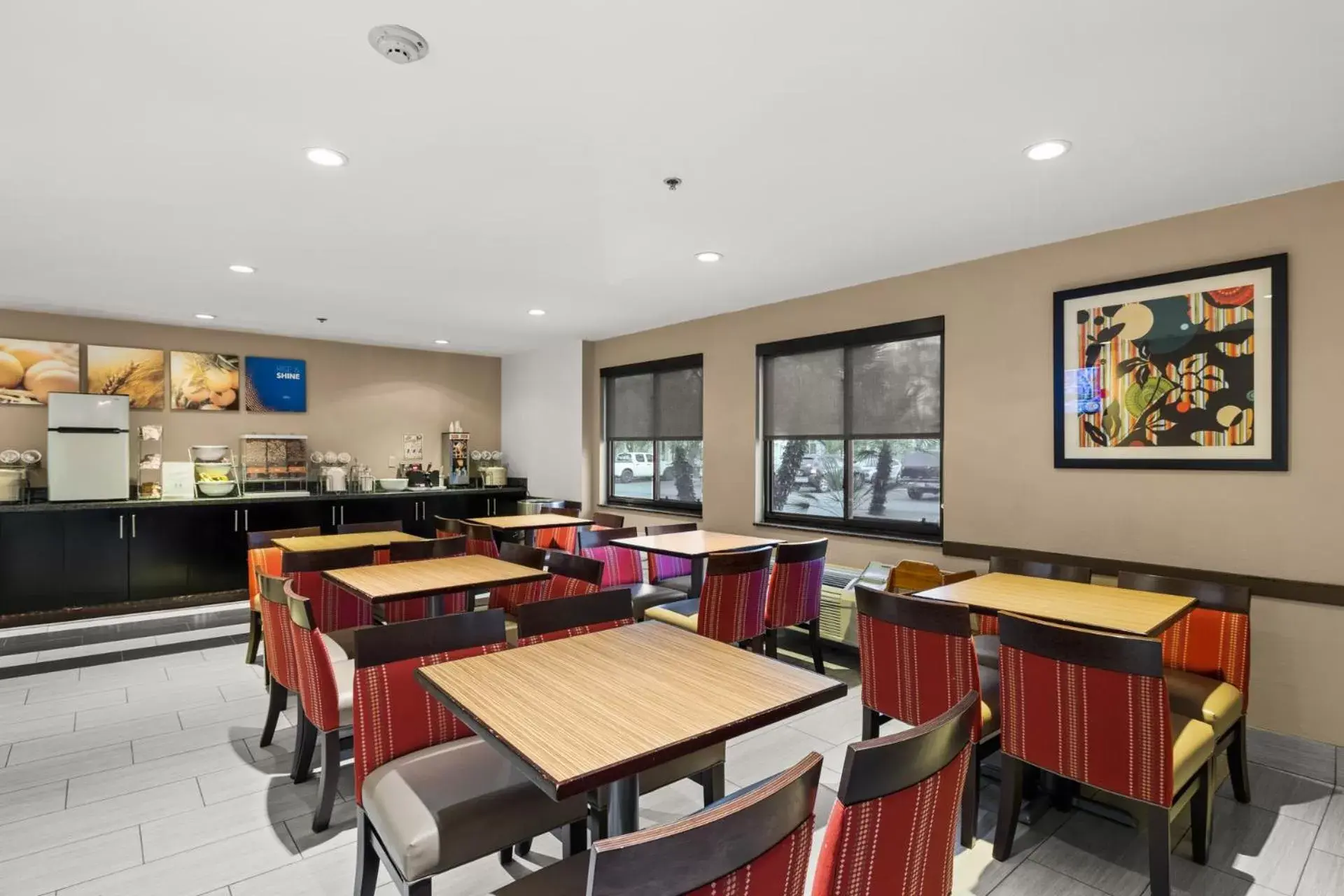 Continental breakfast, Restaurant/Places to Eat in Comfort Inn Chandler - Phoenix South I-10