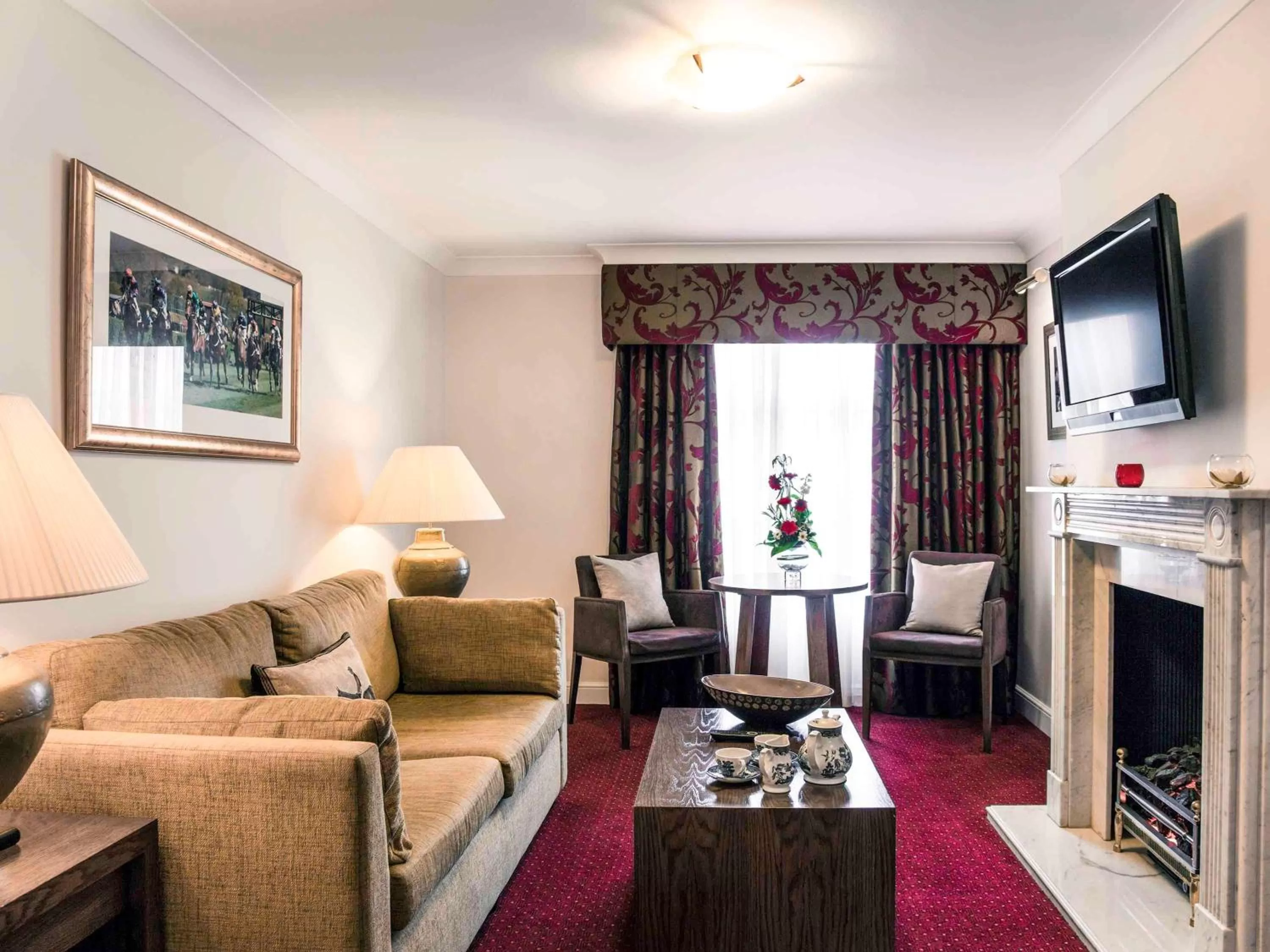 Photo of the whole room in Mercure Haydock Hotel