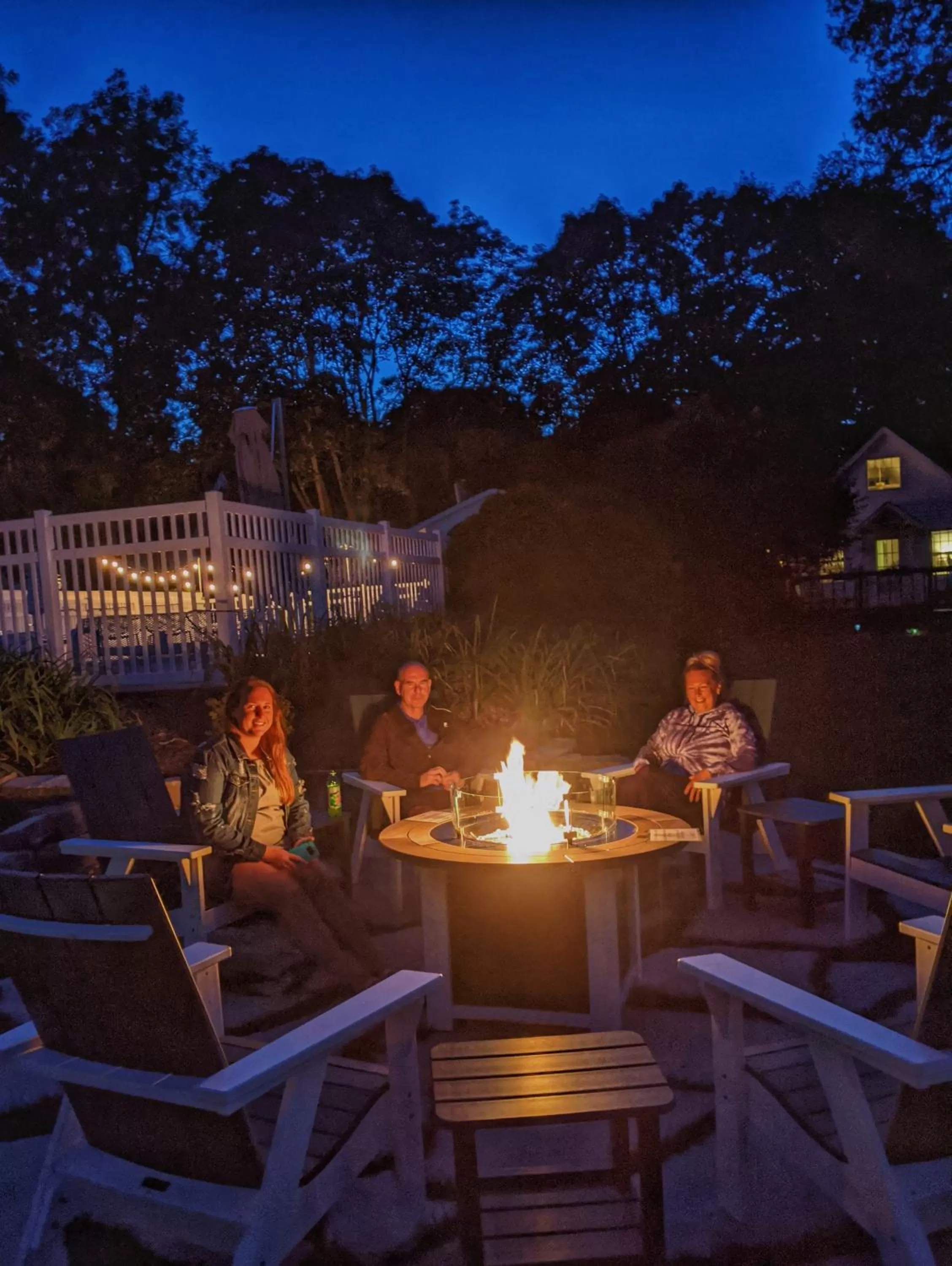 Restaurant/Places to Eat in Cedar Court Inn