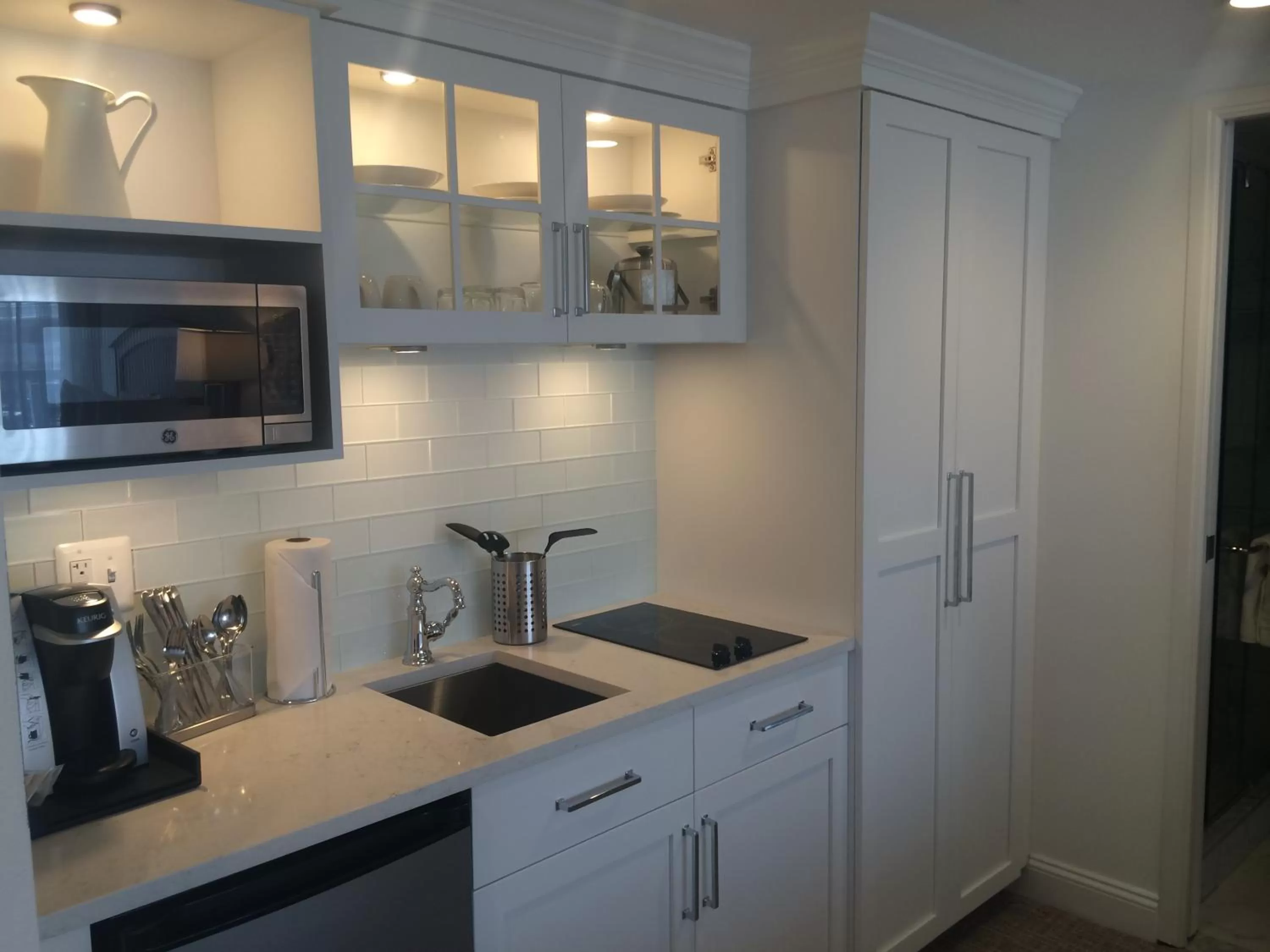 Kitchen or kitchenette in ICONA Avalon